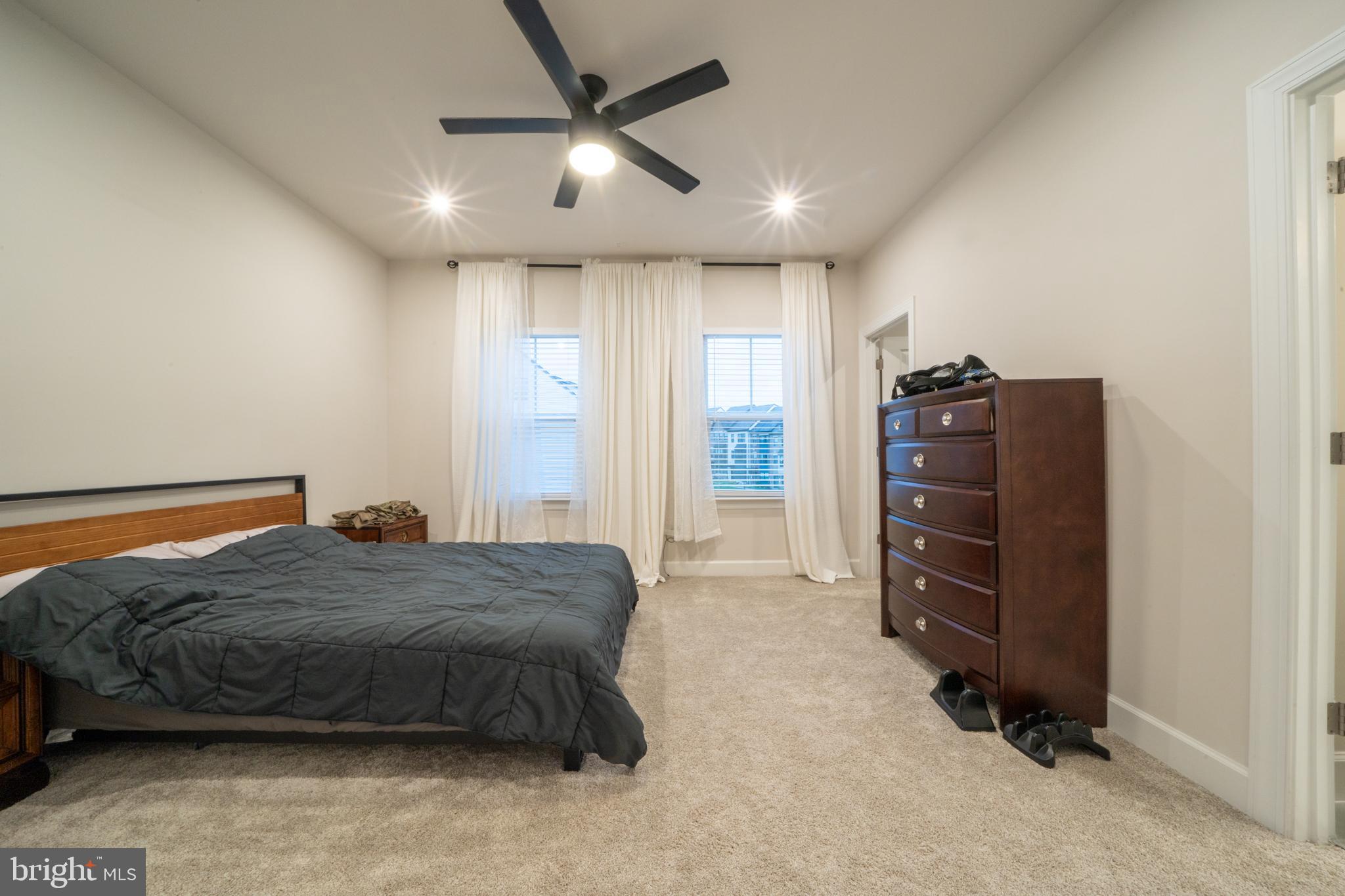 GATEWAY WEST - Residential Lease