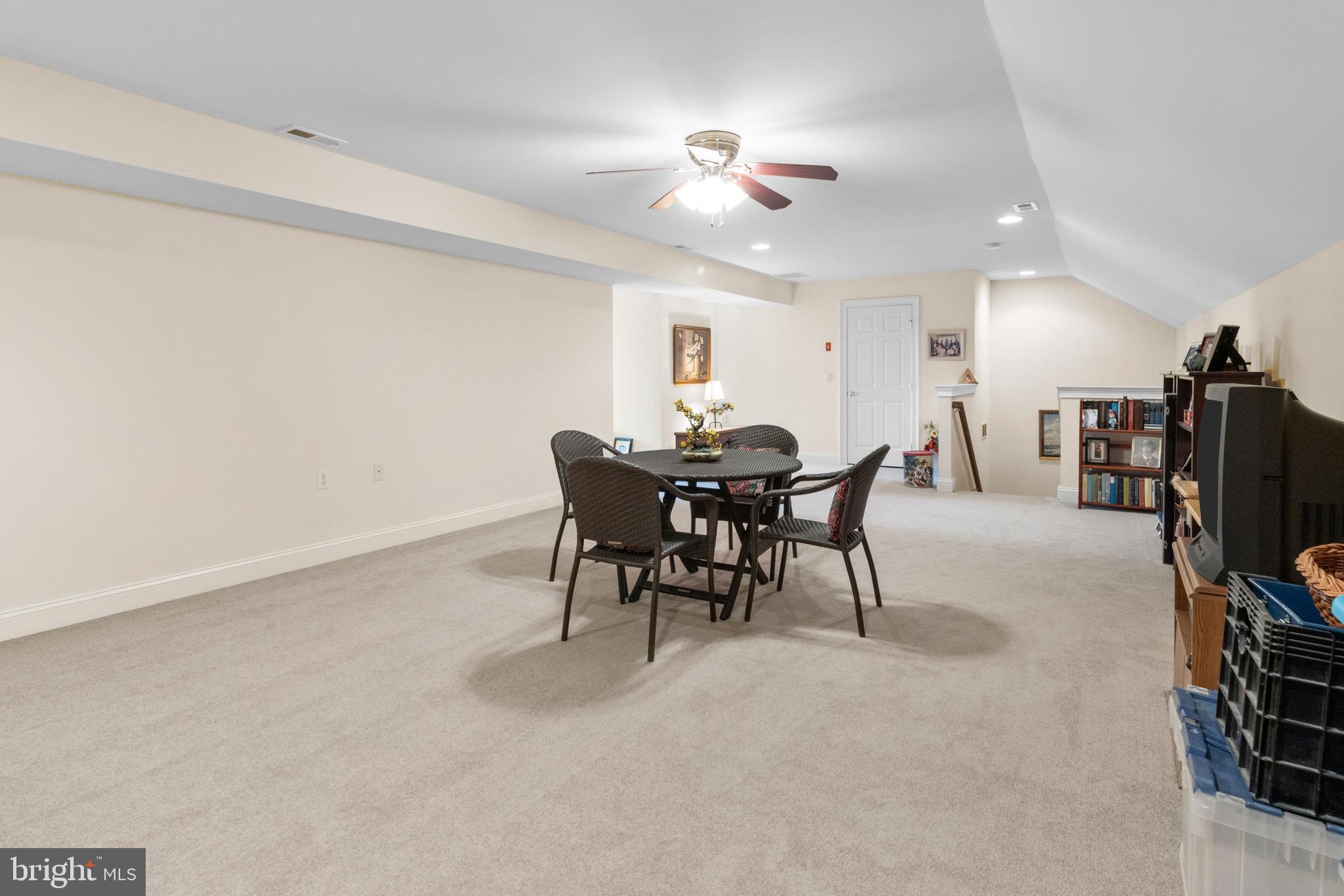 DELANCEY COURT - Residential