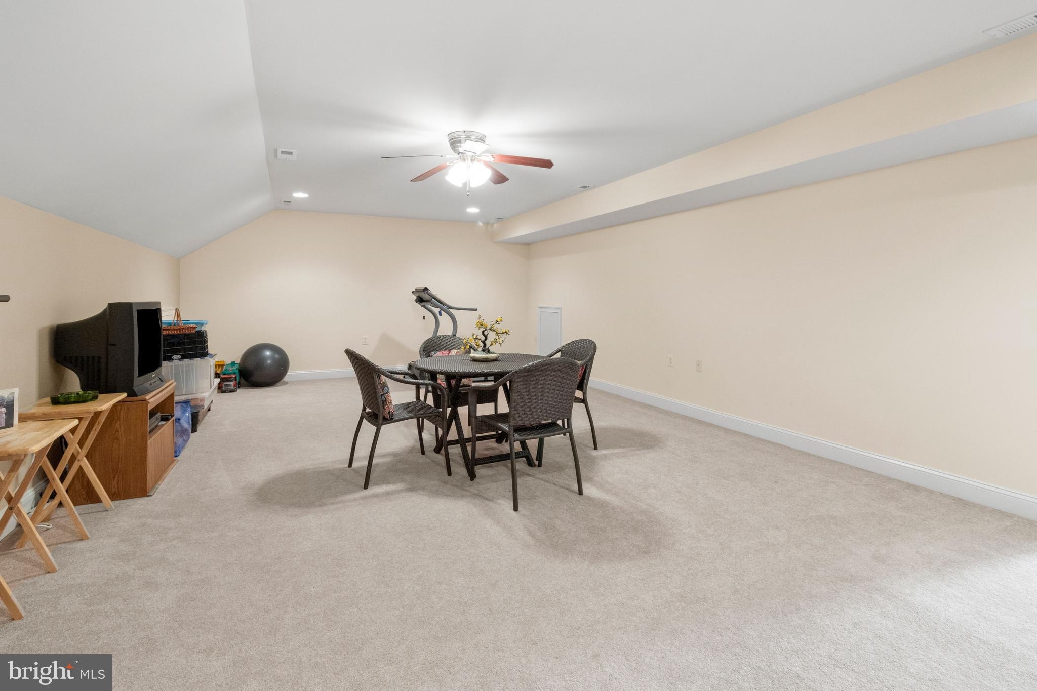 DELANCEY COURT - Residential