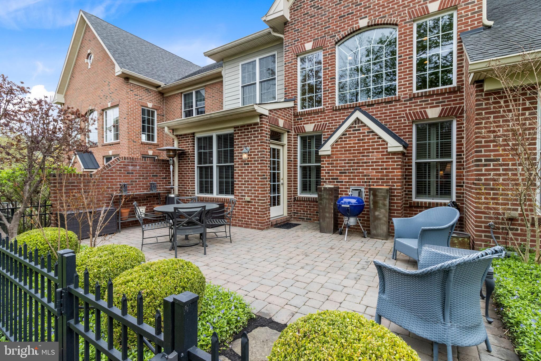 DELANCEY COURT - Residential