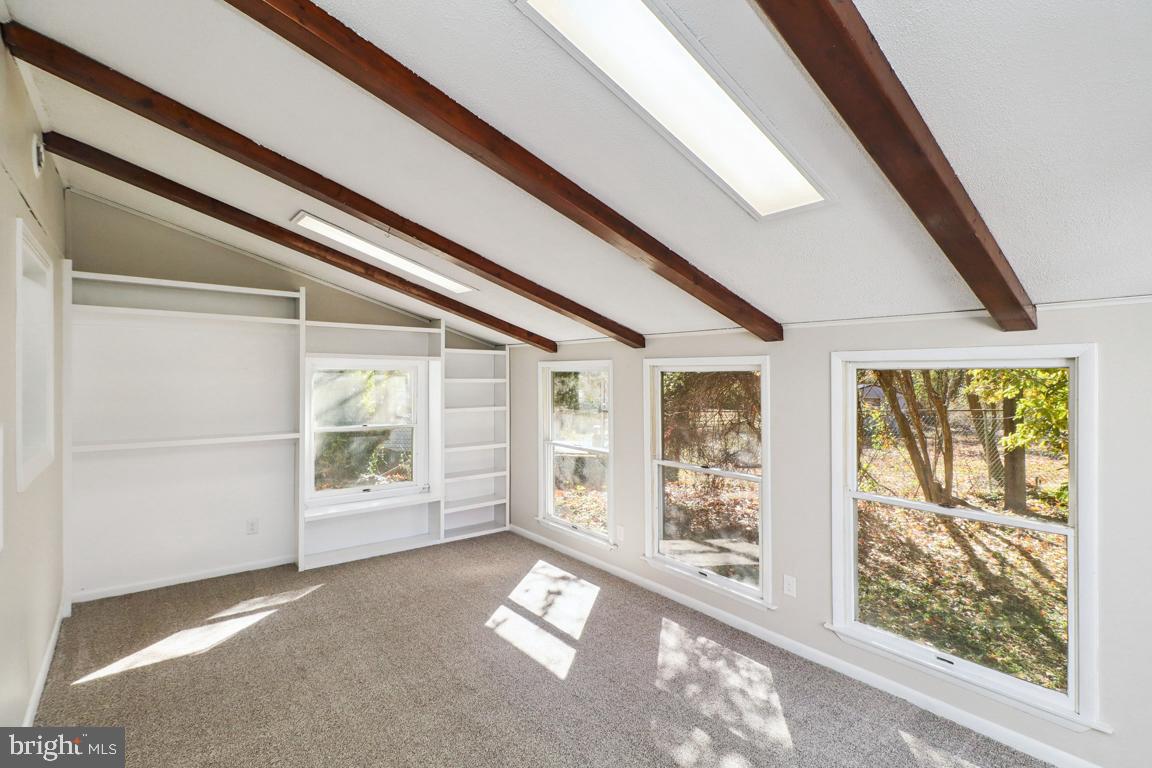 NORTH INDIAN HEAD ESTATES - Residential