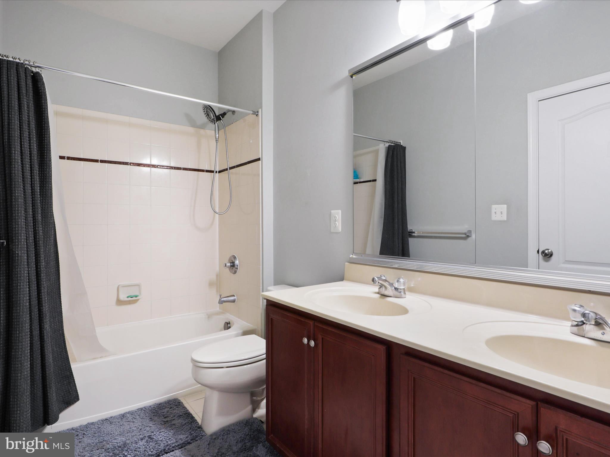 CEDAR HUNT - Residential