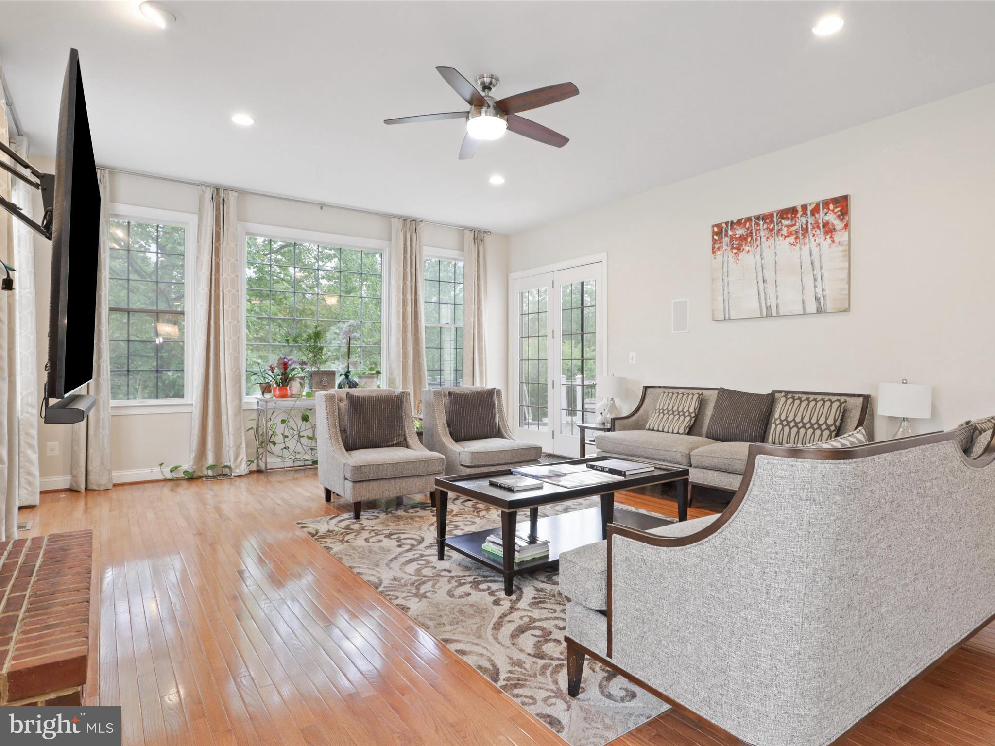 CEDAR HUNT - Residential