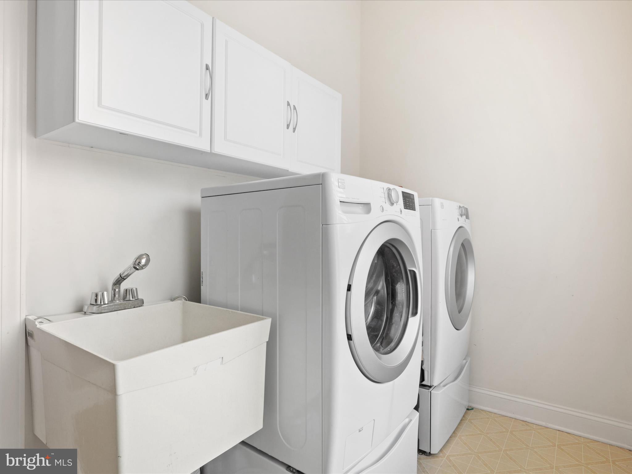 CEDAR HUNT - Residential