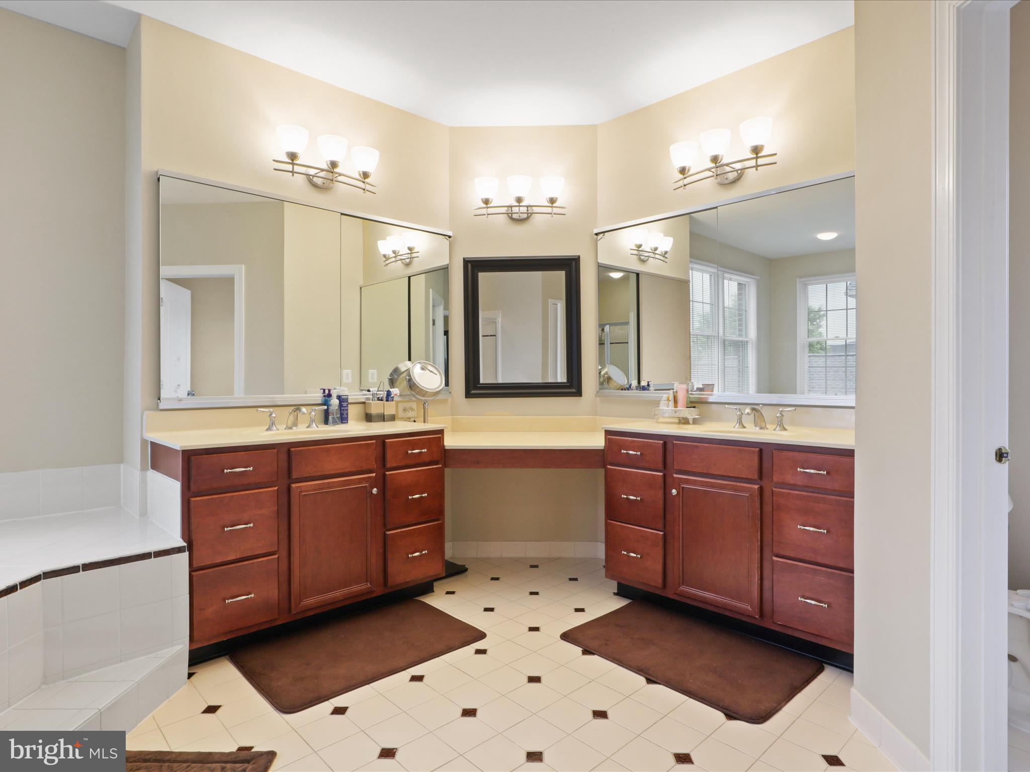 CEDAR HUNT - Residential