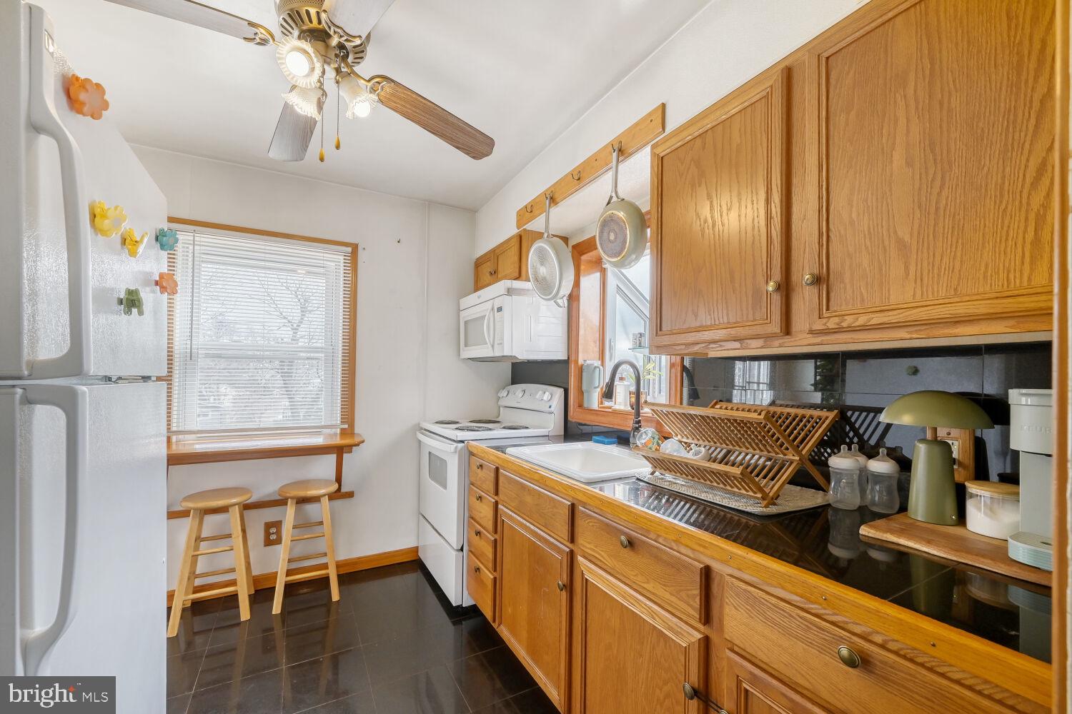 HAMILTON HILLS - Residential