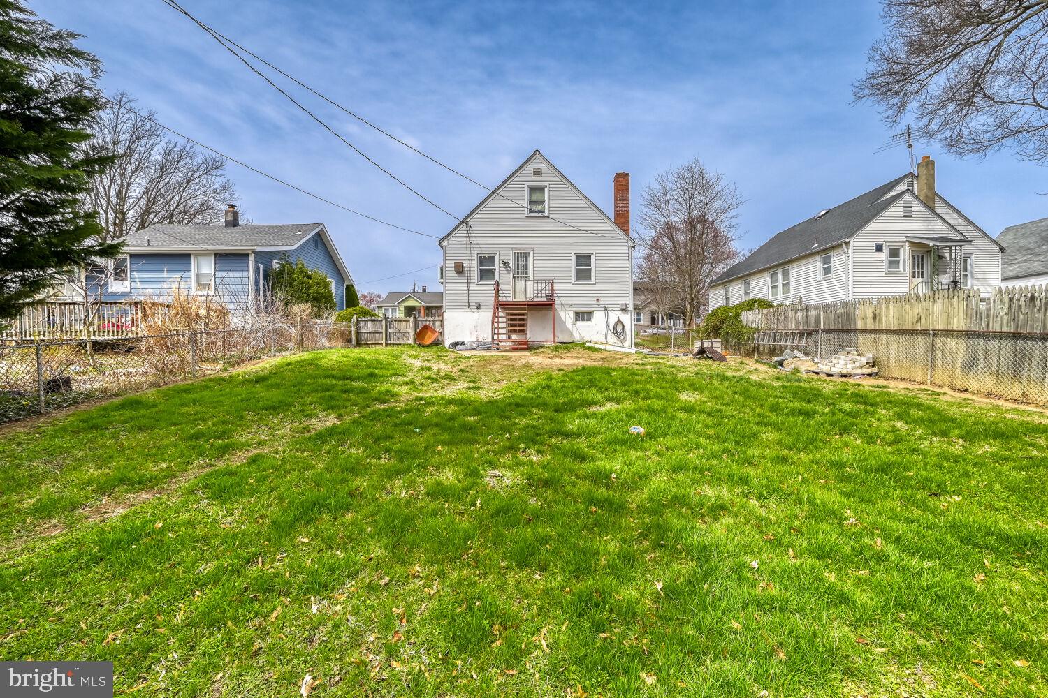 HAMILTON HILLS - Residential