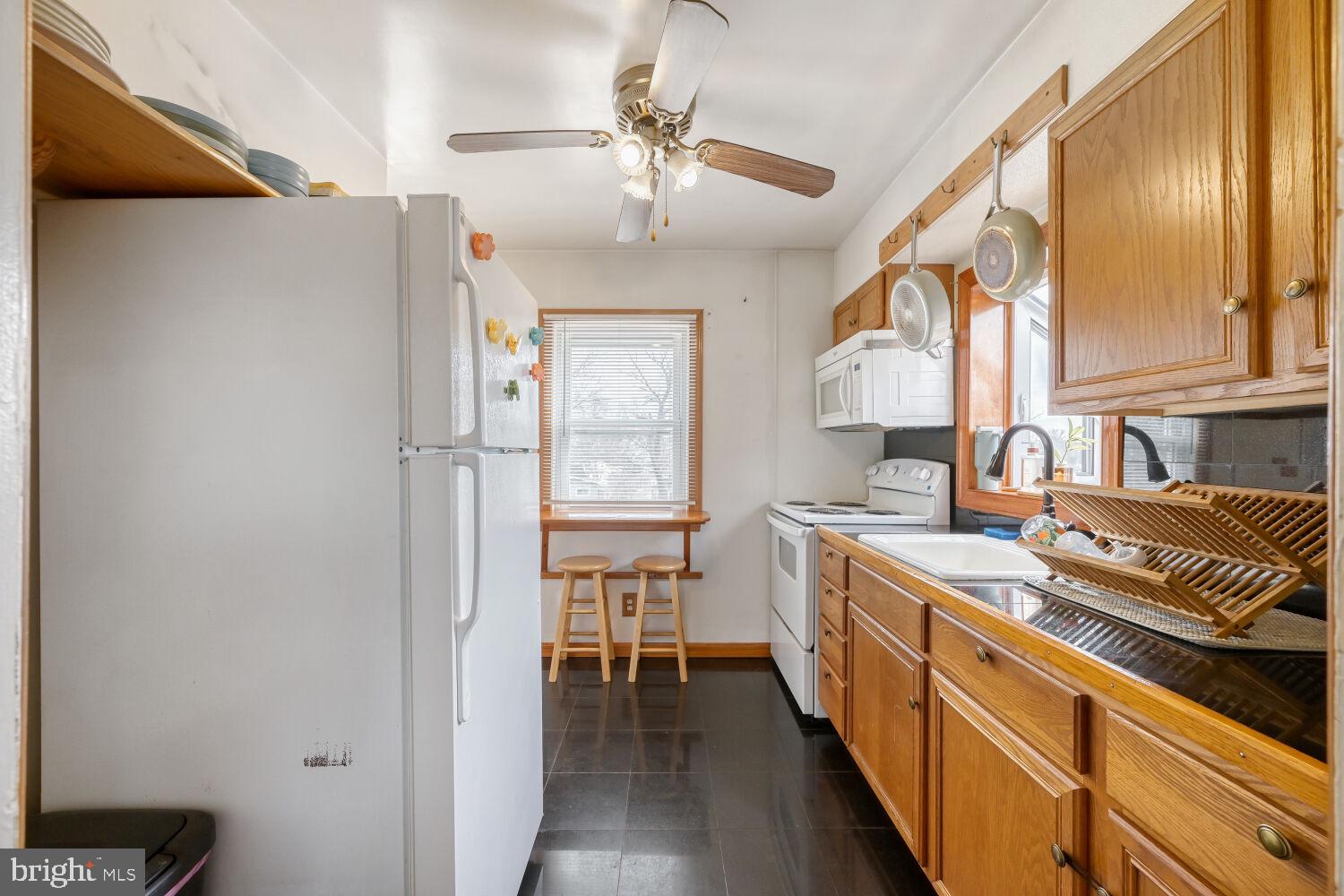 HAMILTON HILLS - Residential