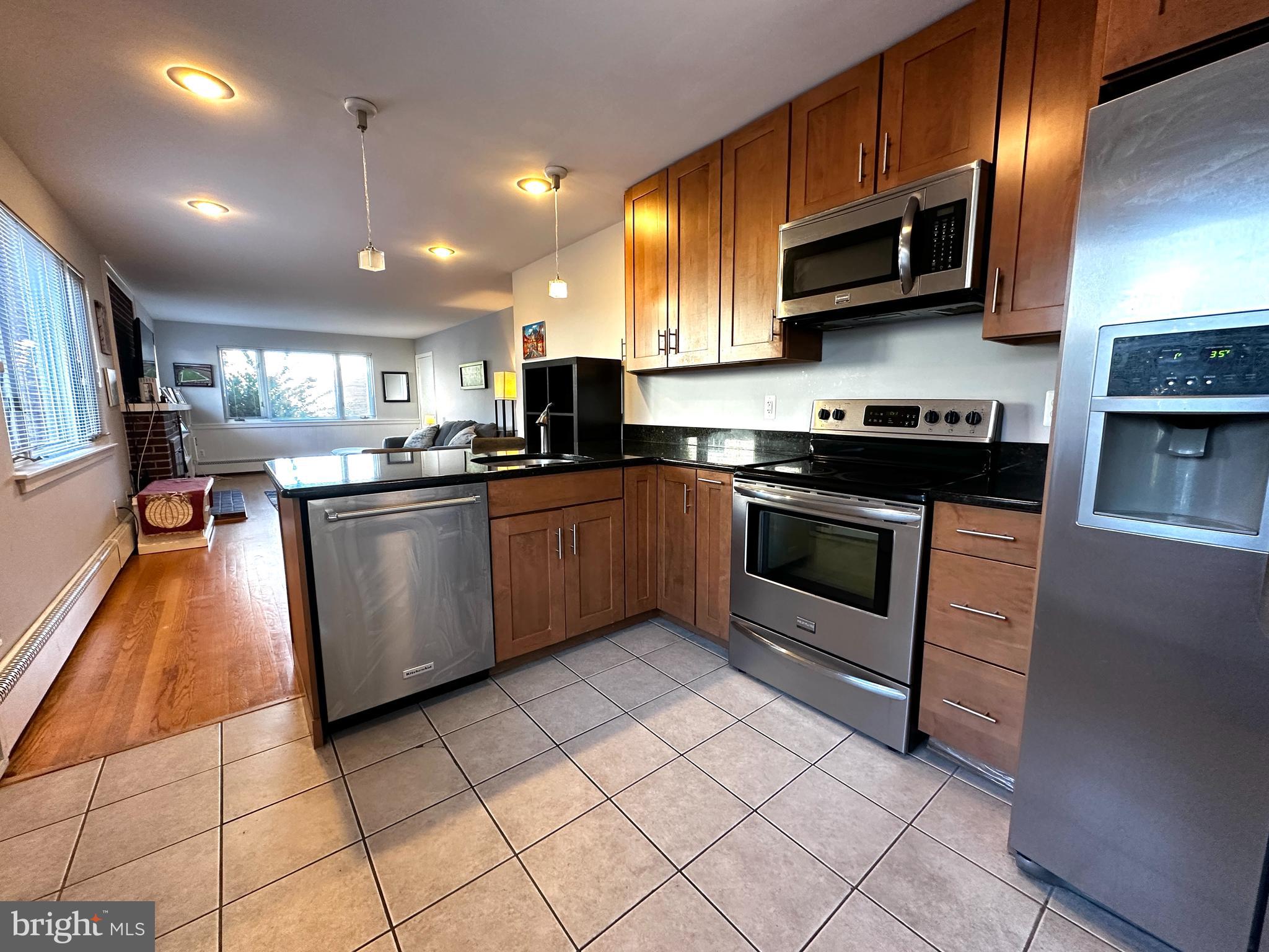 ARLINGTON VILLAGE - Residential Lease