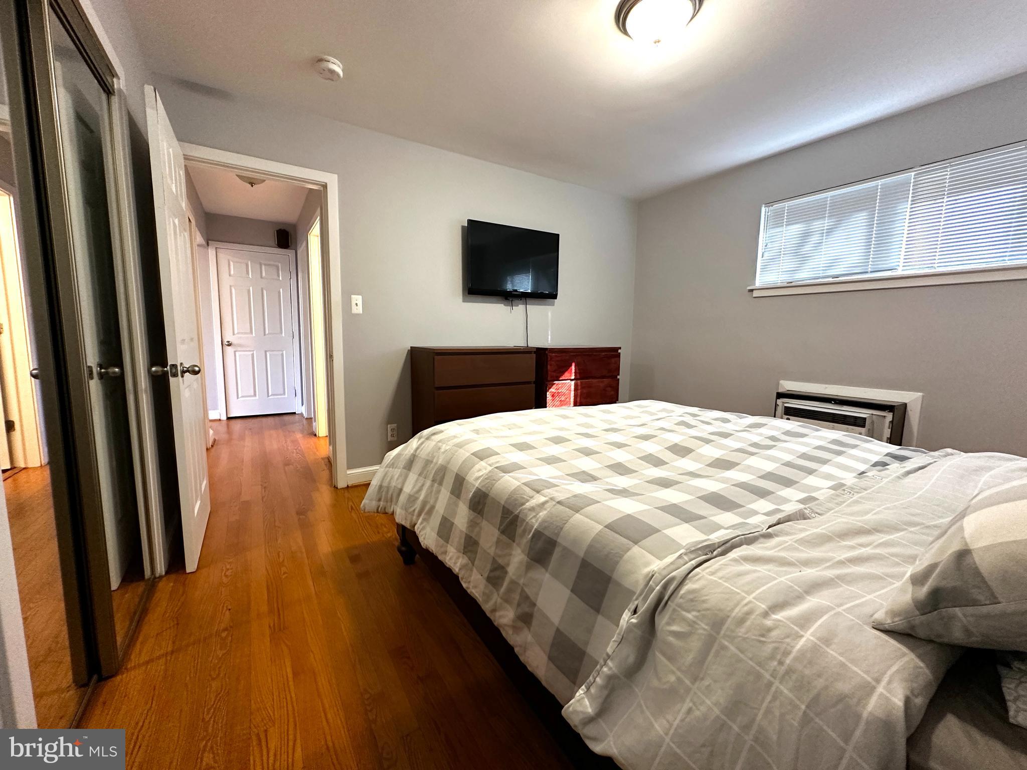 ARLINGTON VILLAGE - Residential Lease