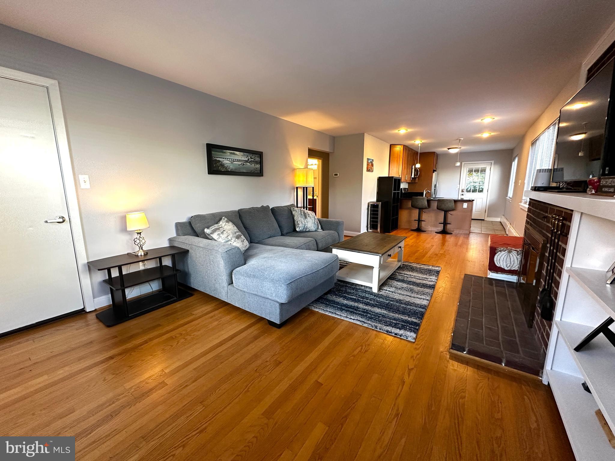 ARLINGTON VILLAGE - Residential Lease