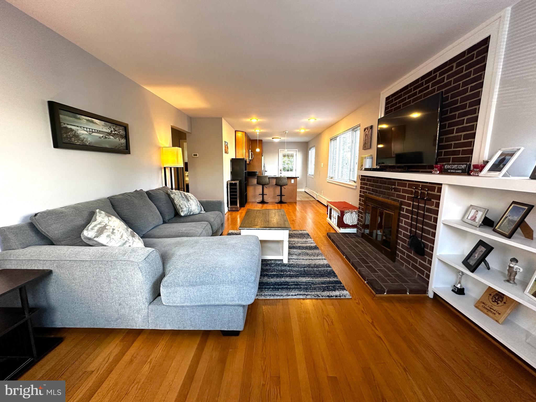 ARLINGTON VILLAGE - Residential Lease