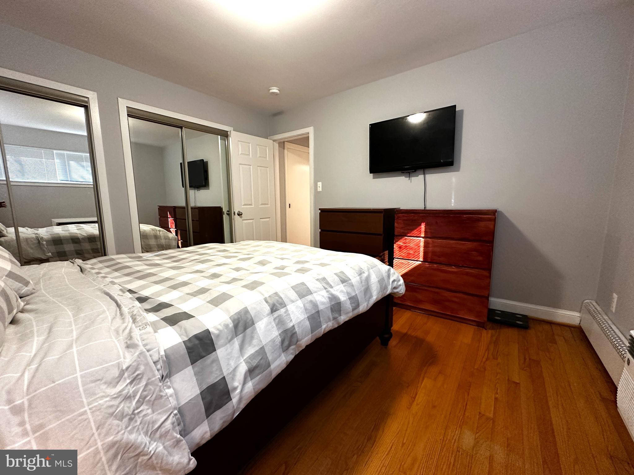 ARLINGTON VILLAGE - Residential Lease