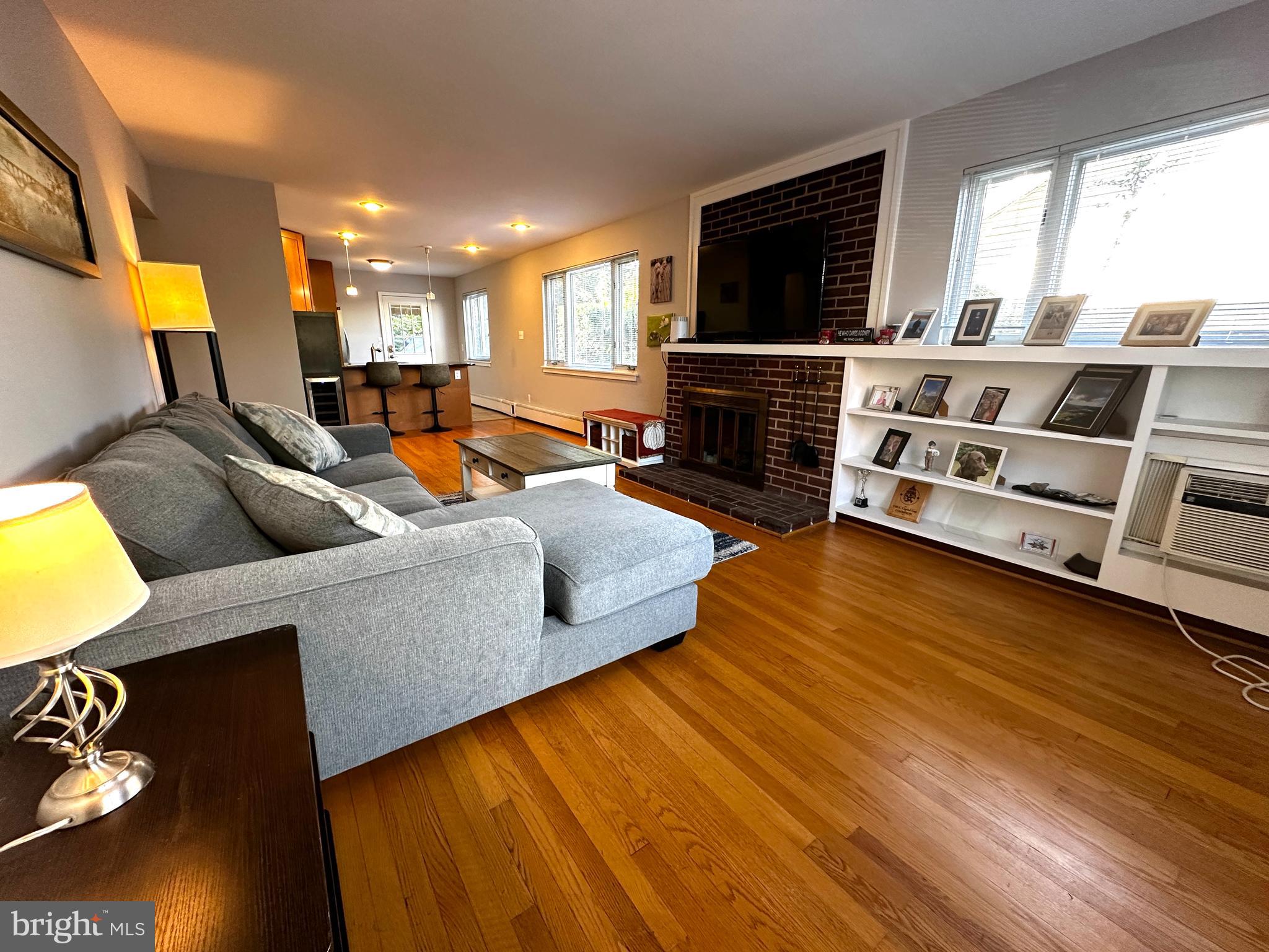 ARLINGTON VILLAGE - Residential Lease