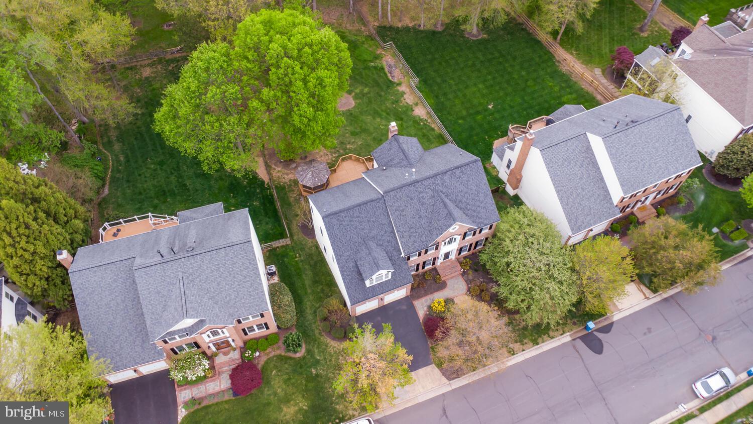 47265 MIDDLE BLUFF PLACE