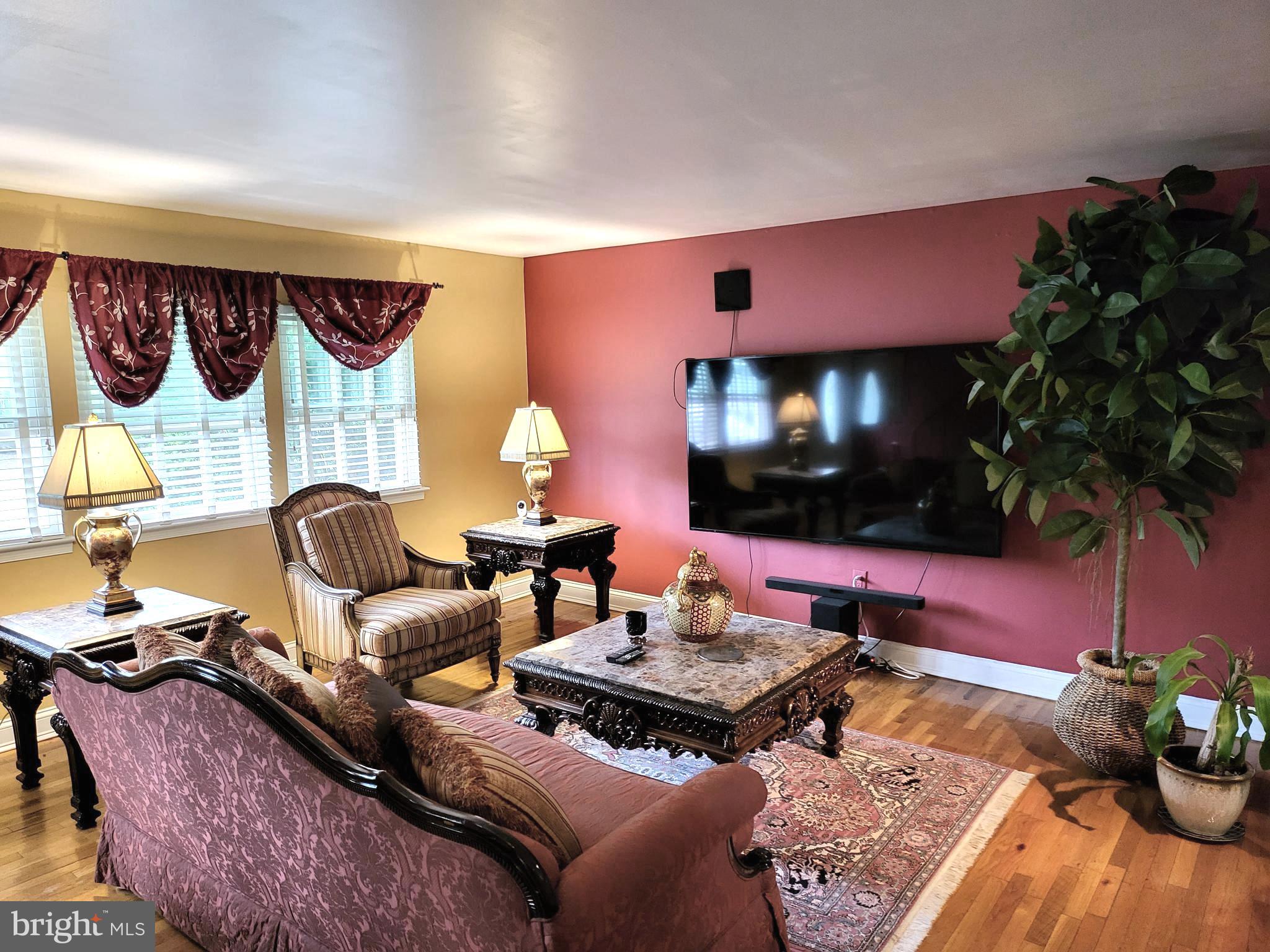 HILLTOP ACRES - Residential