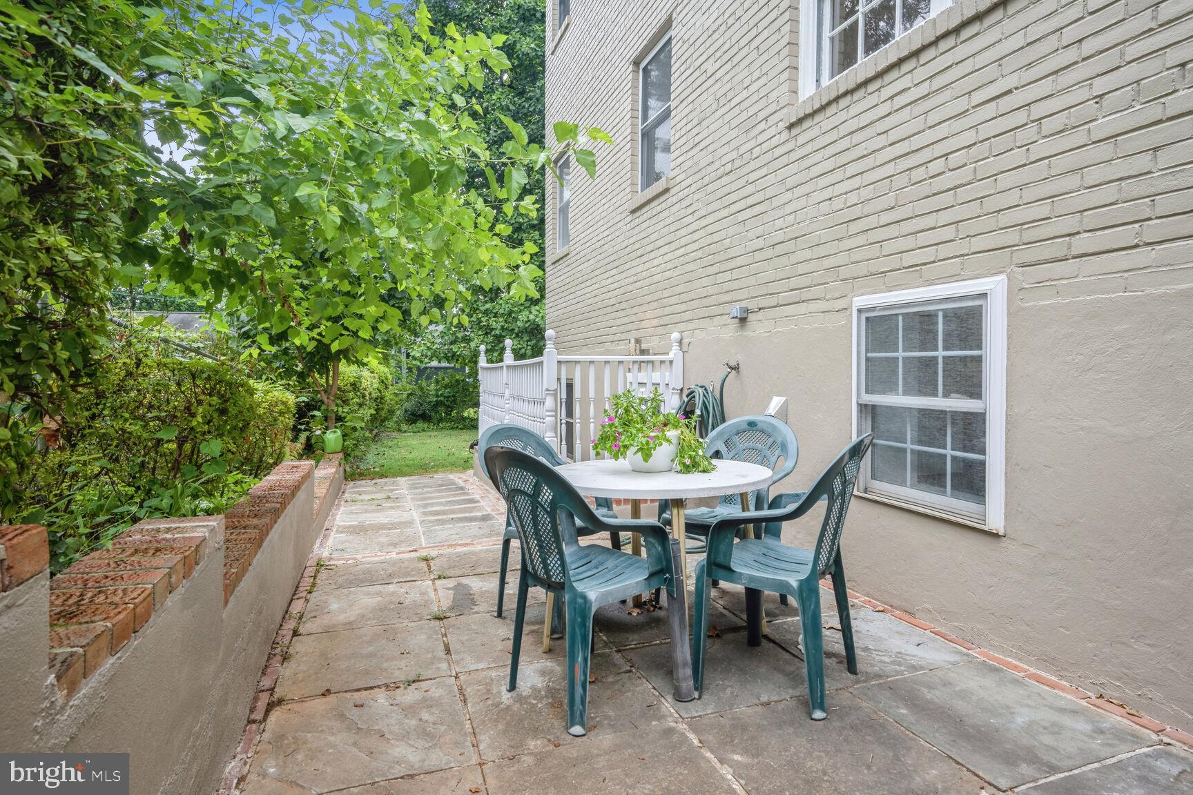 ALTA VISTA - Residential