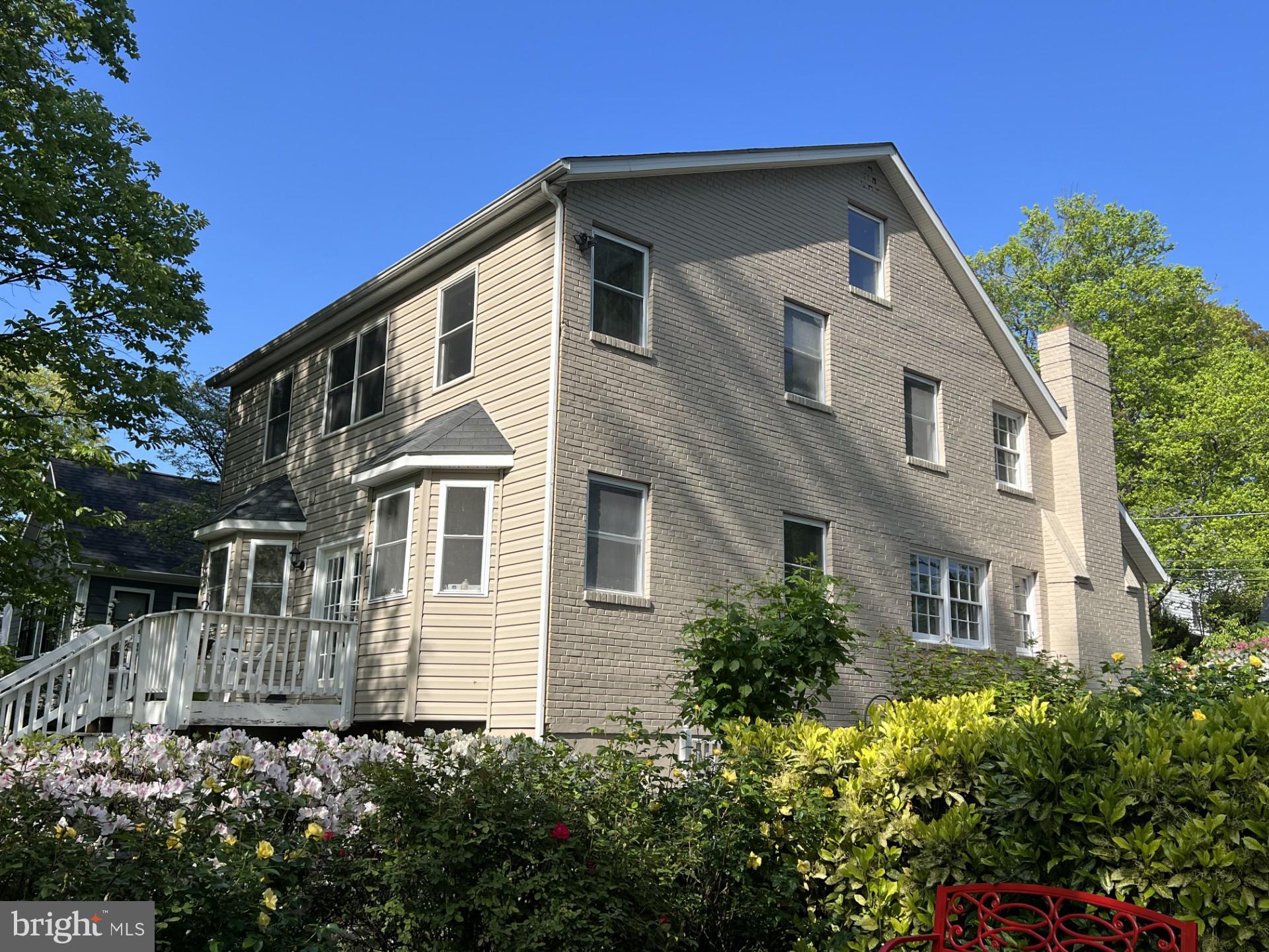 ALTA VISTA - Residential