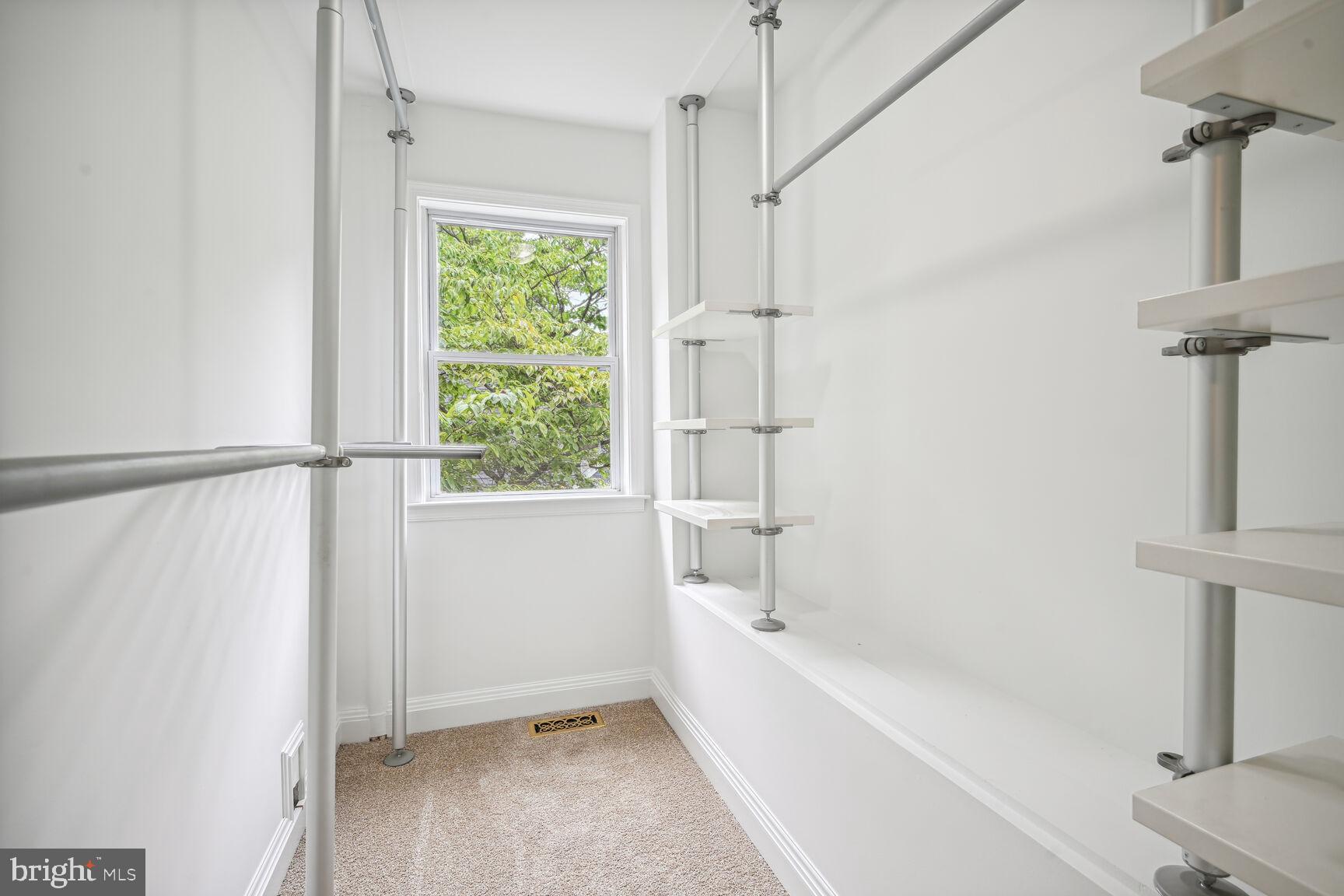 ALTA VISTA - Residential