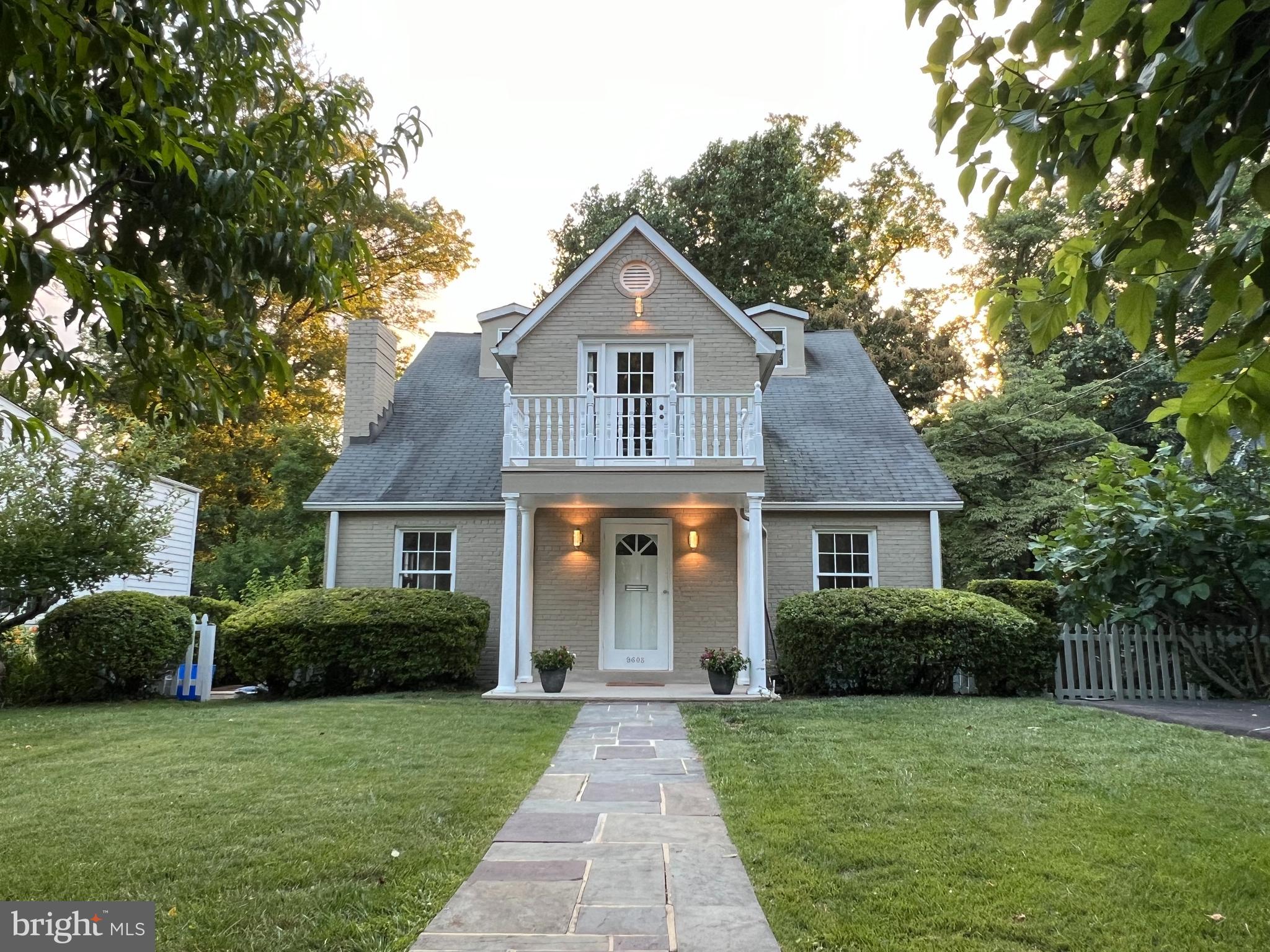 ALTA VISTA - Residential