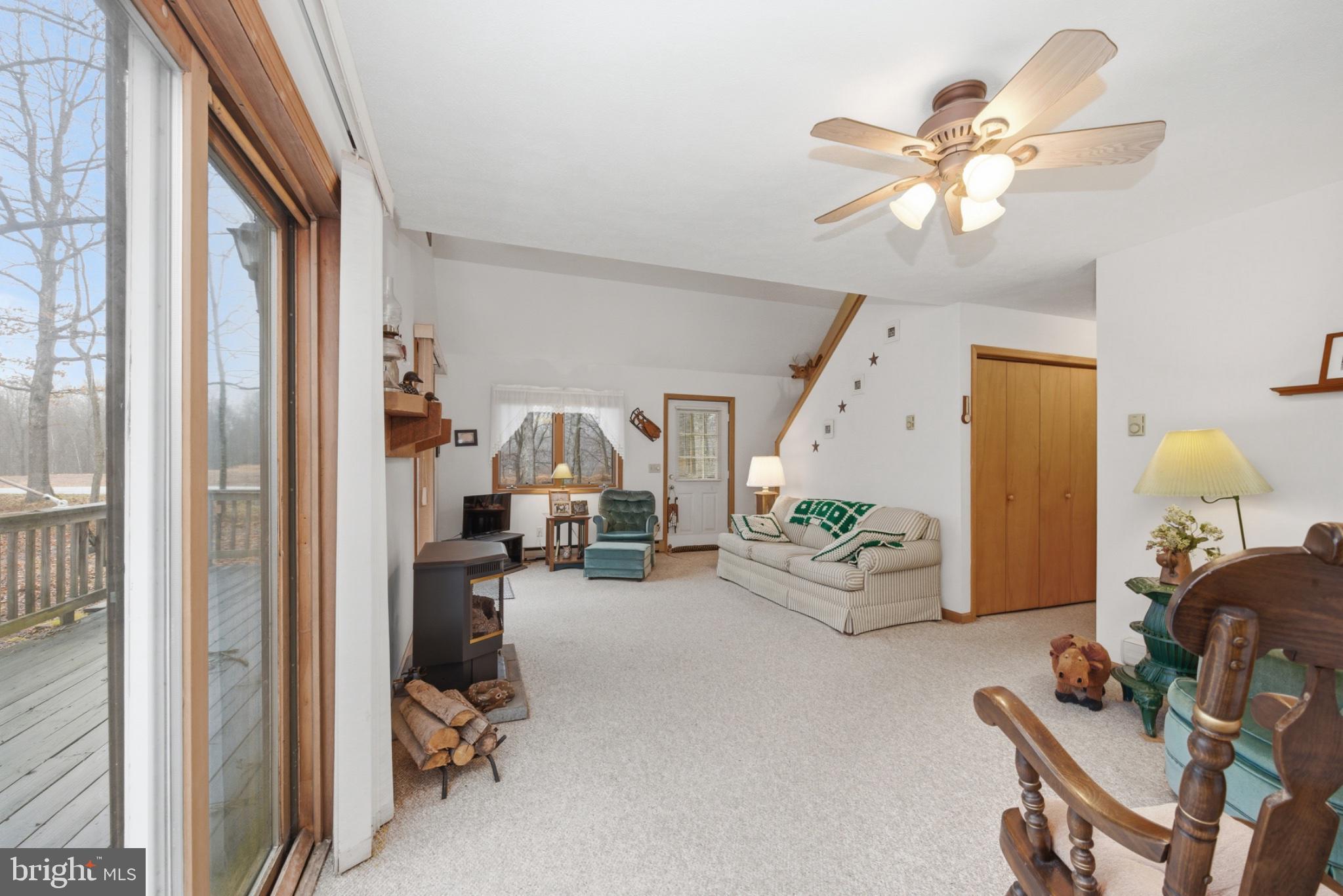 TOWAMENSING TRAILS - Residential