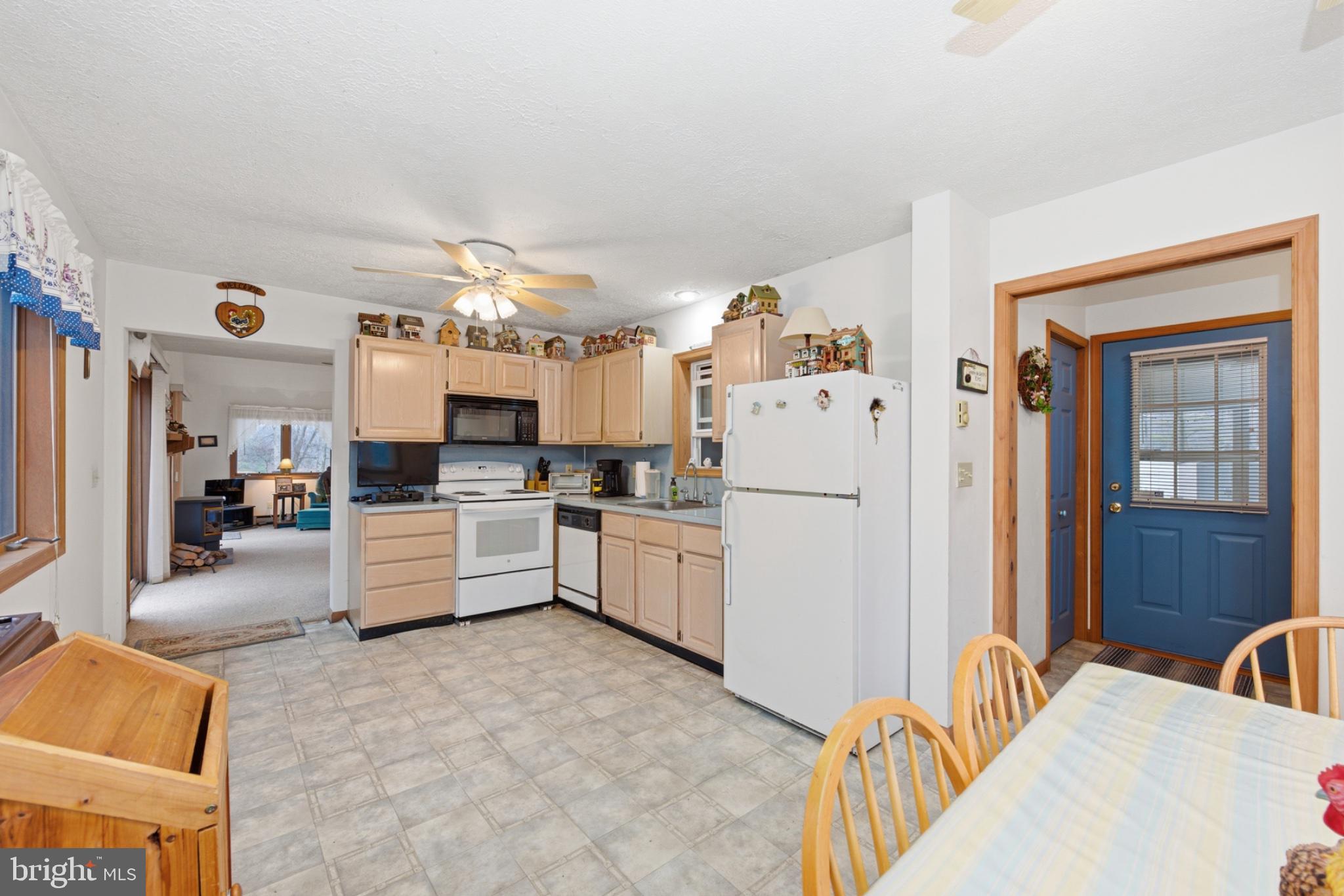 TOWAMENSING TRAILS - Residential