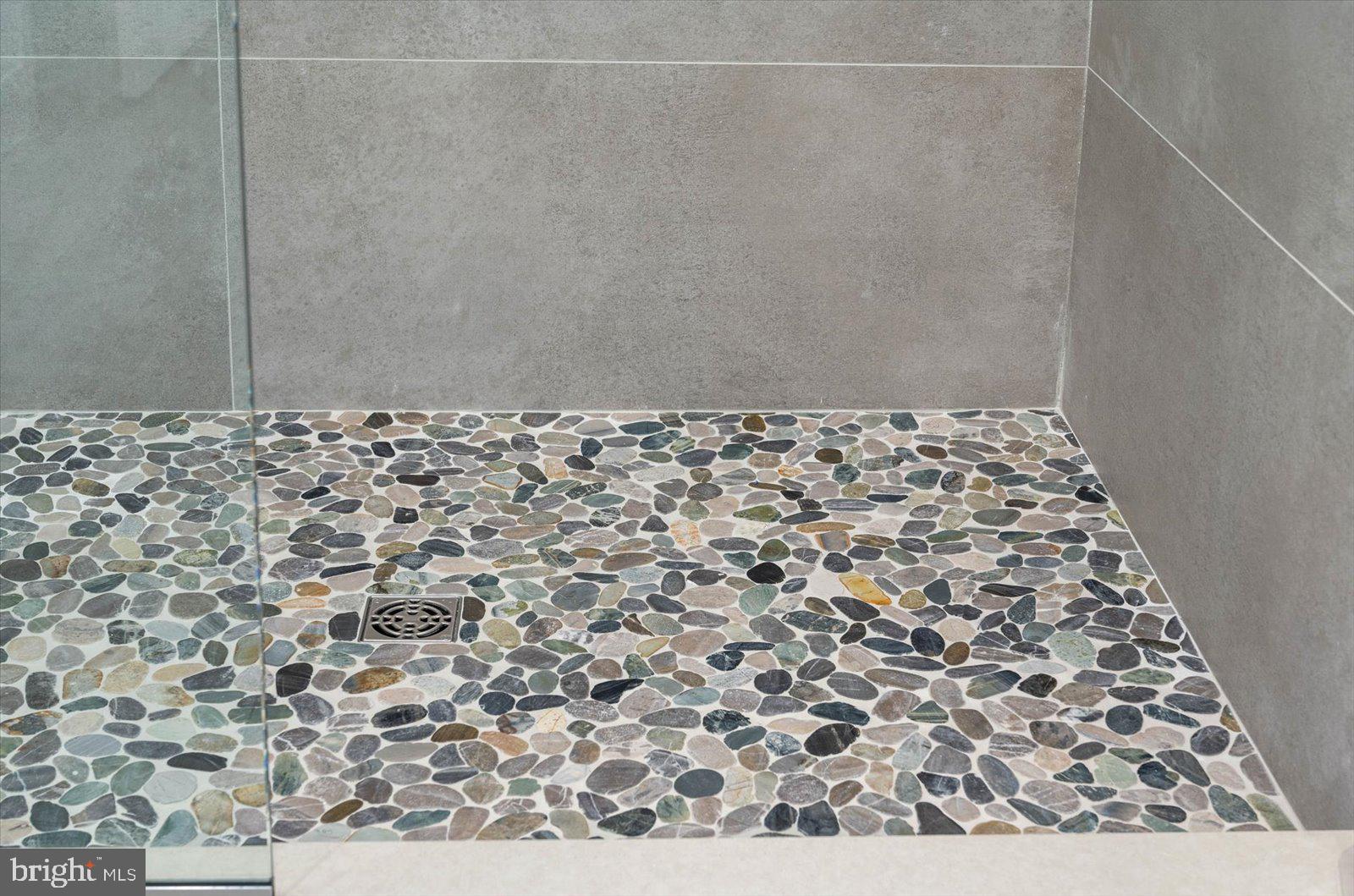 CAPE ISLE OF WIGHT - Residential