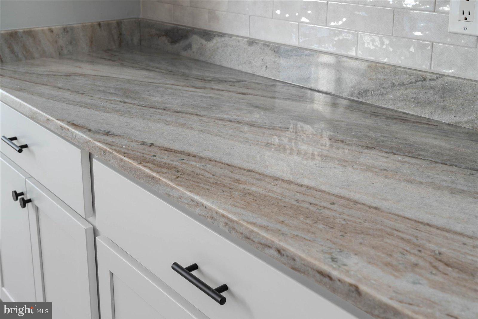 CAPE ISLE OF WIGHT - Residential