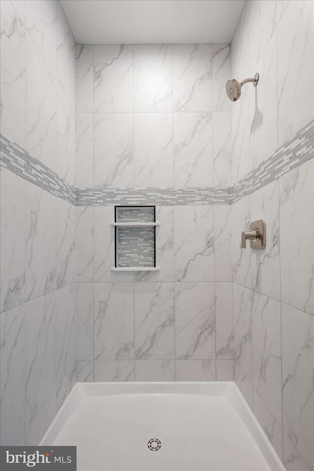 CAPE ISLE OF WIGHT - Residential