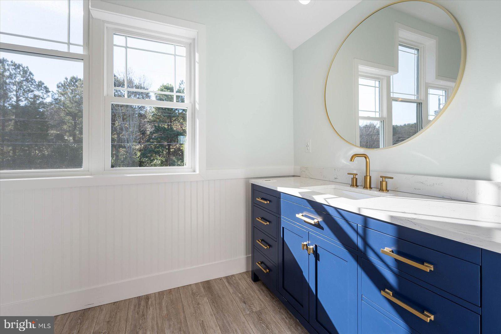 CAPE ISLE OF WIGHT - Residential