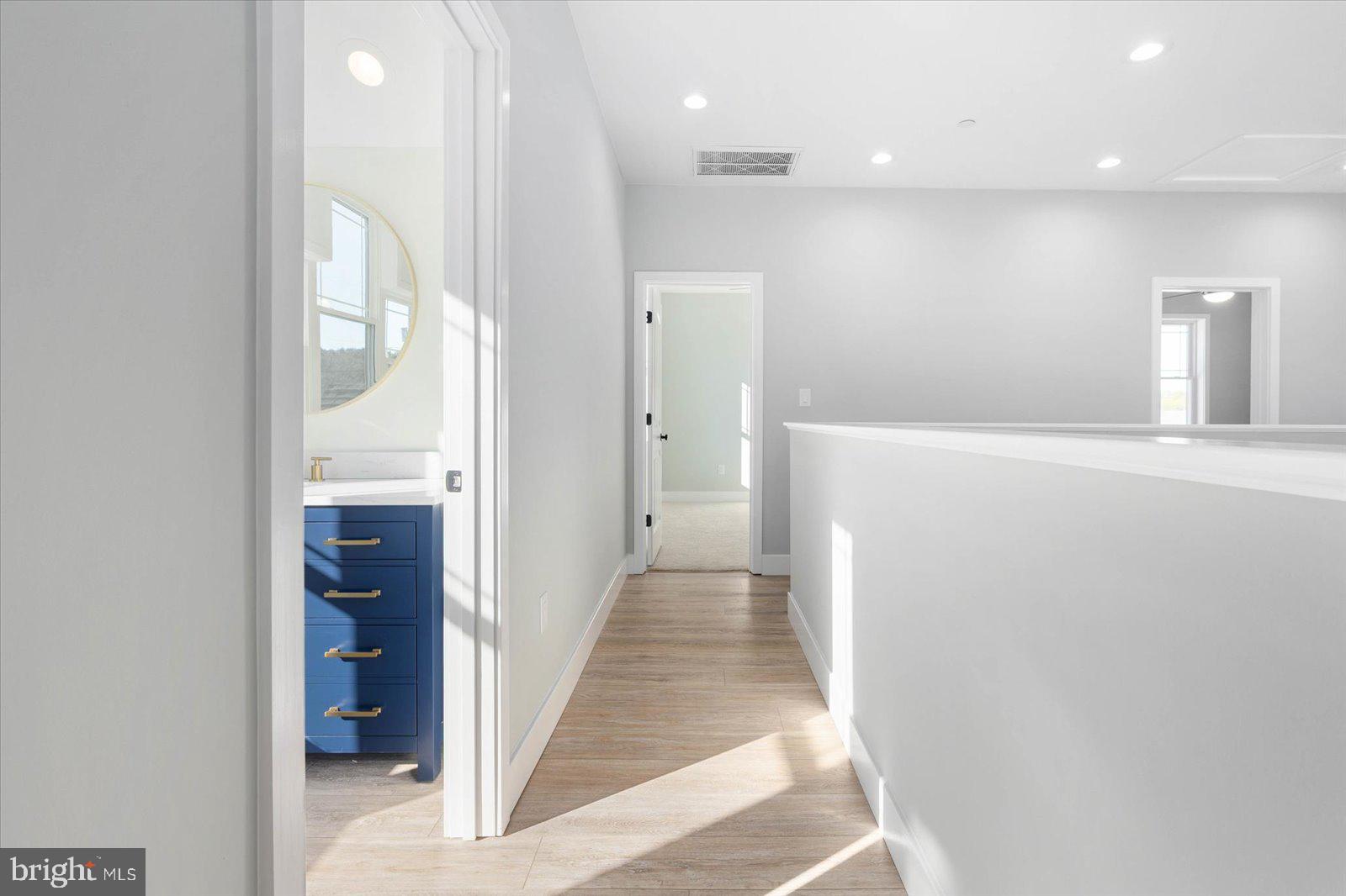 CAPE ISLE OF WIGHT - Residential