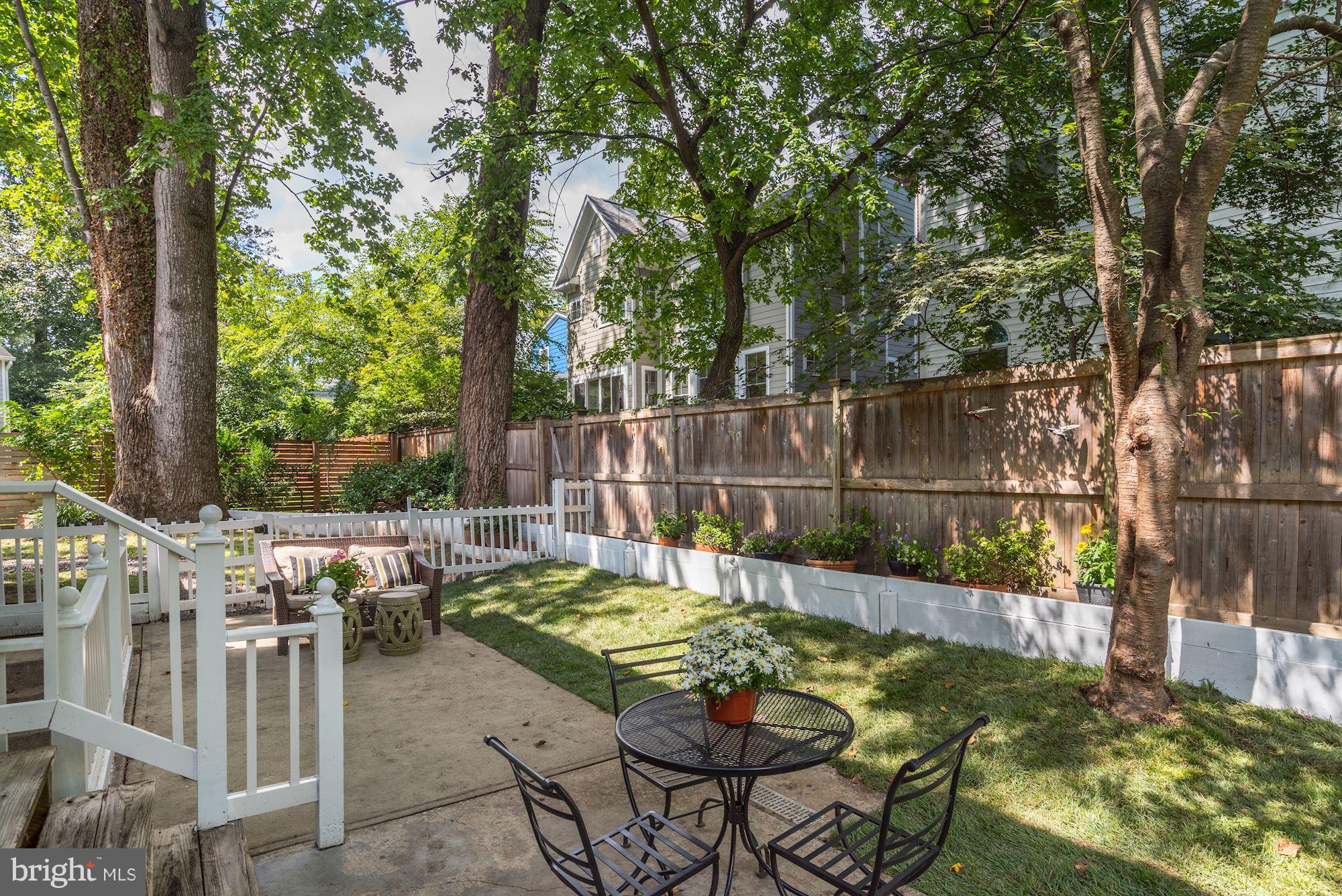 GLEN ECHO HEIGHTS - Residential