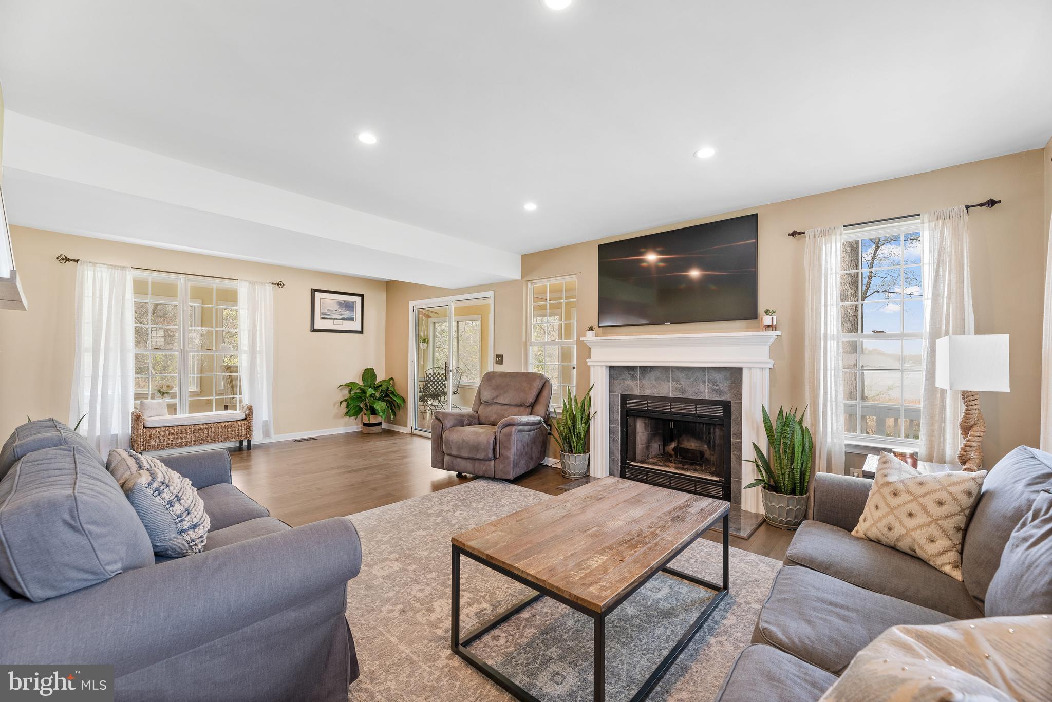 SUNSET BEACH - Residential