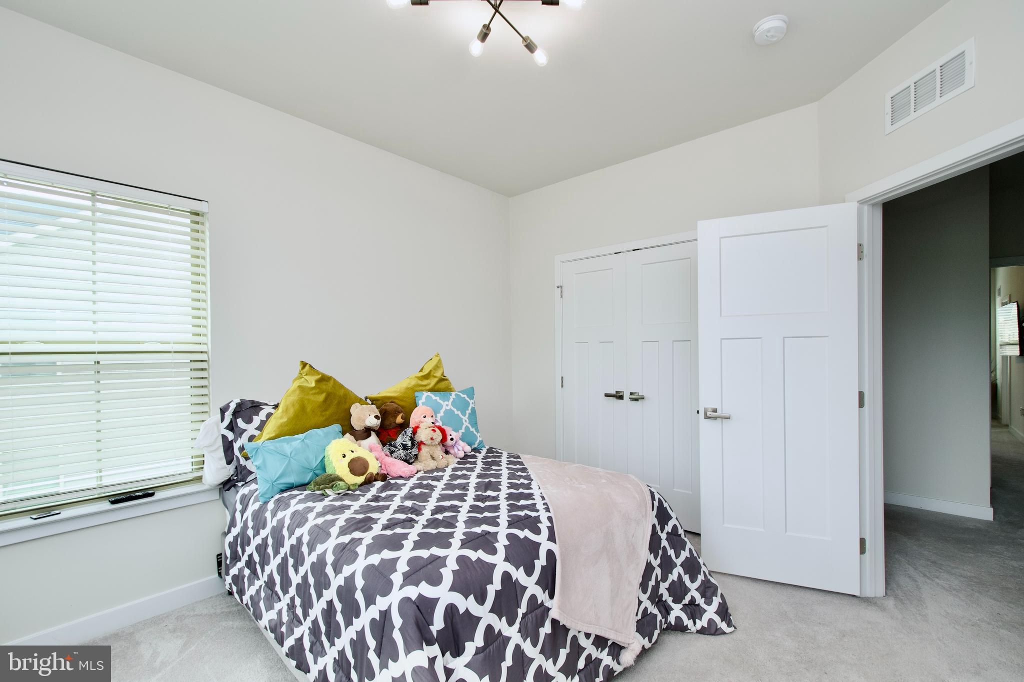 NORBOURNE PARK - Residential