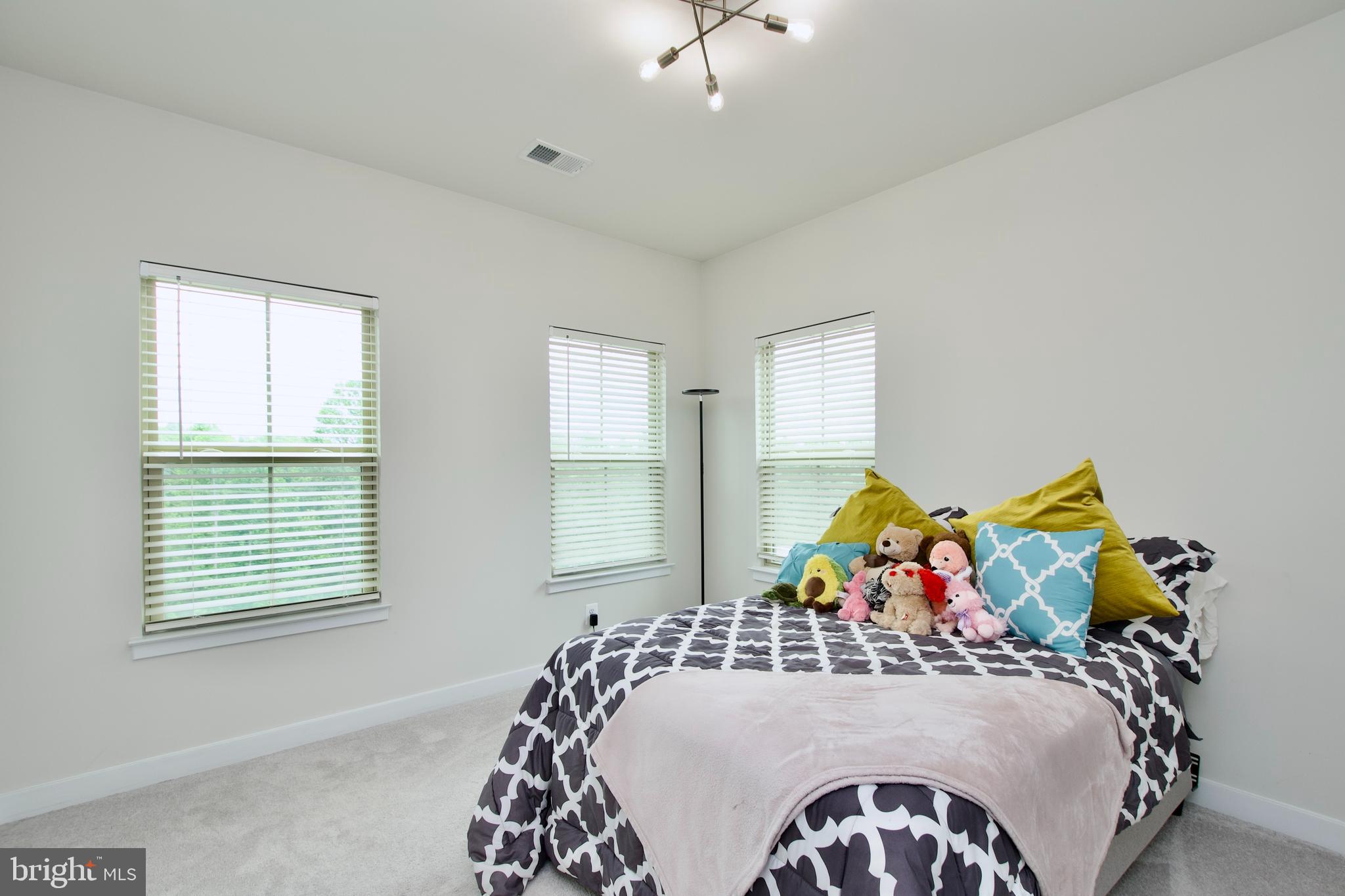 NORBOURNE PARK - Residential