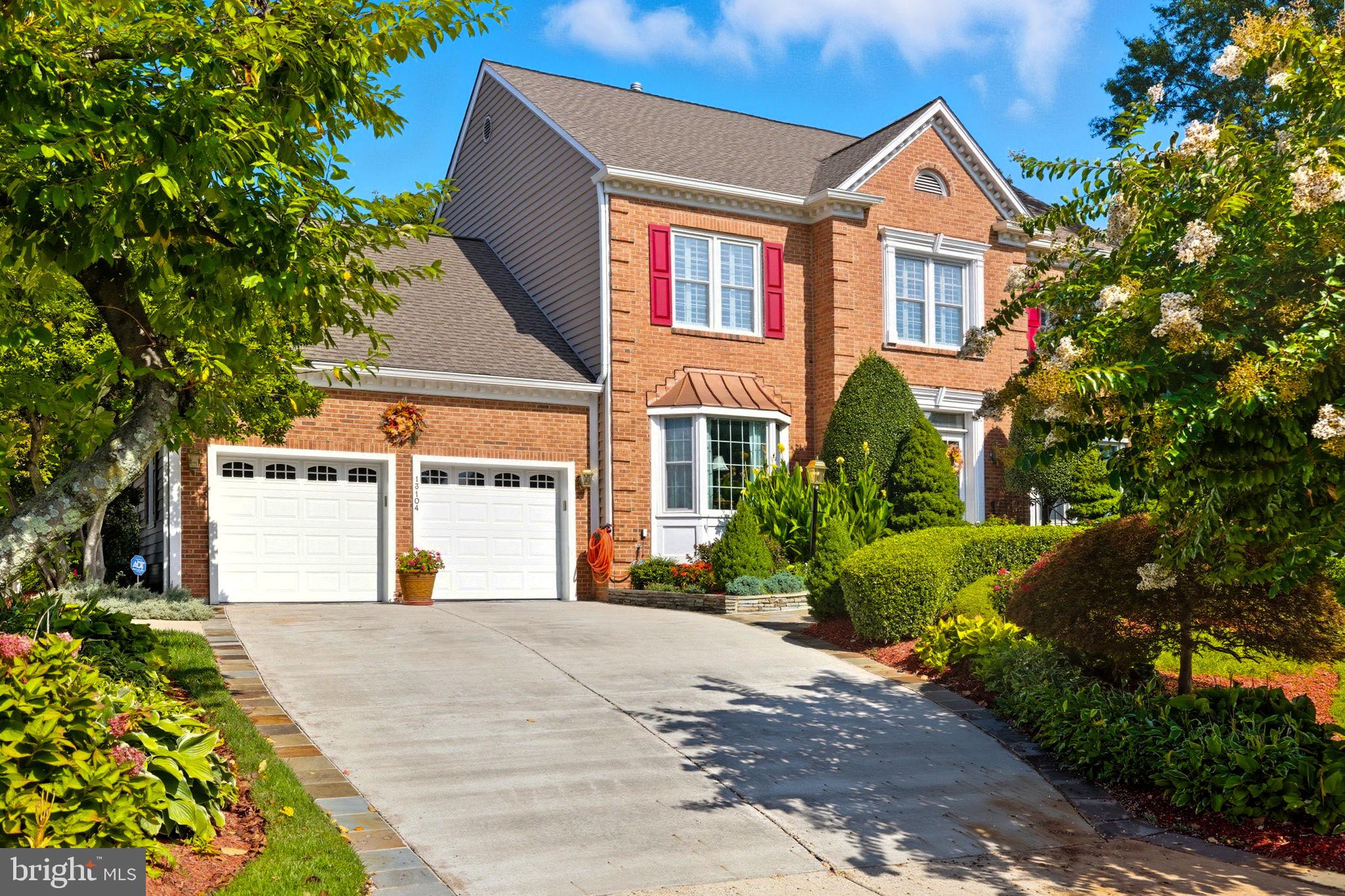 MEADOW HALL - Residential