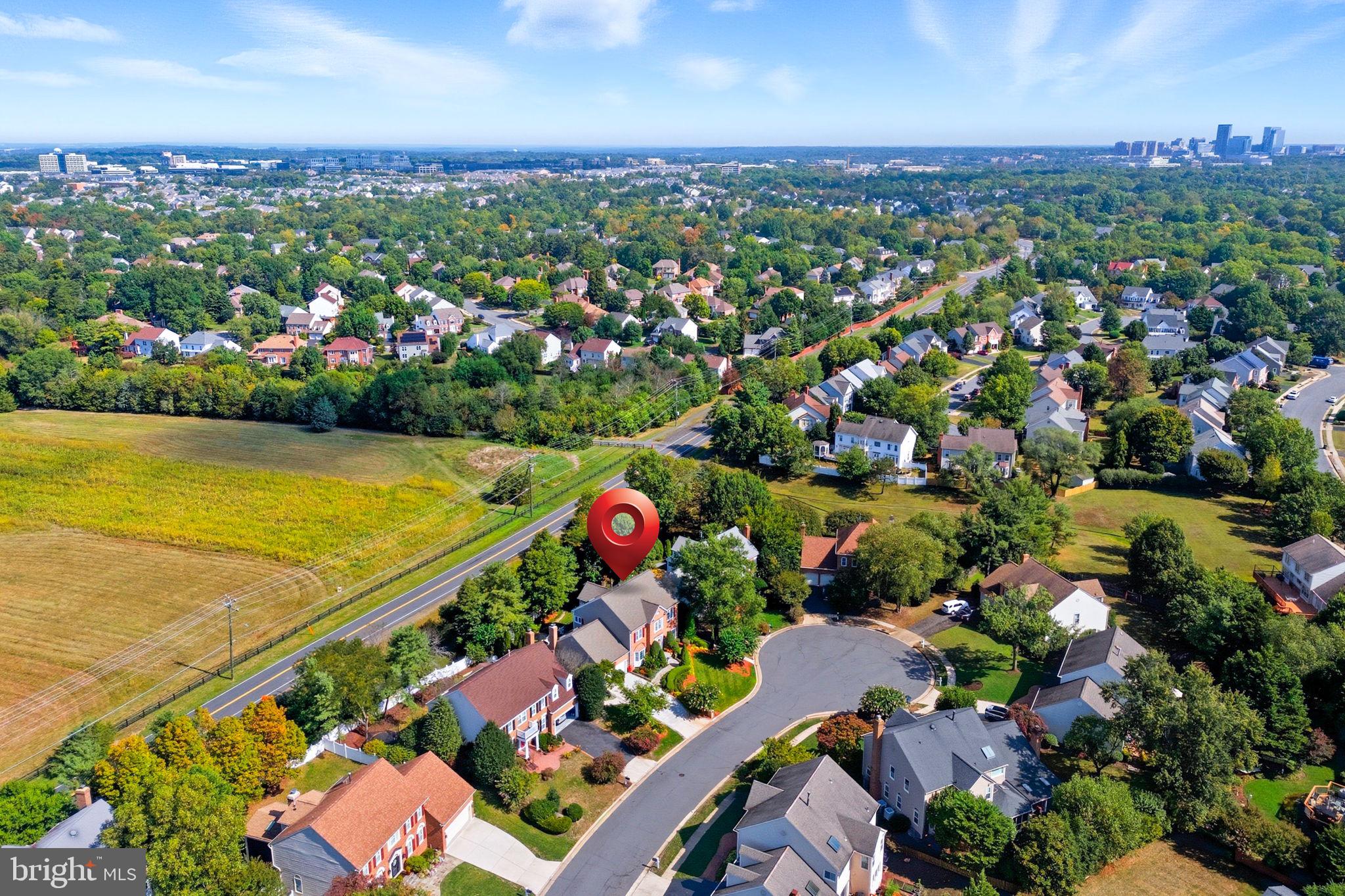 MEADOW HALL - Residential