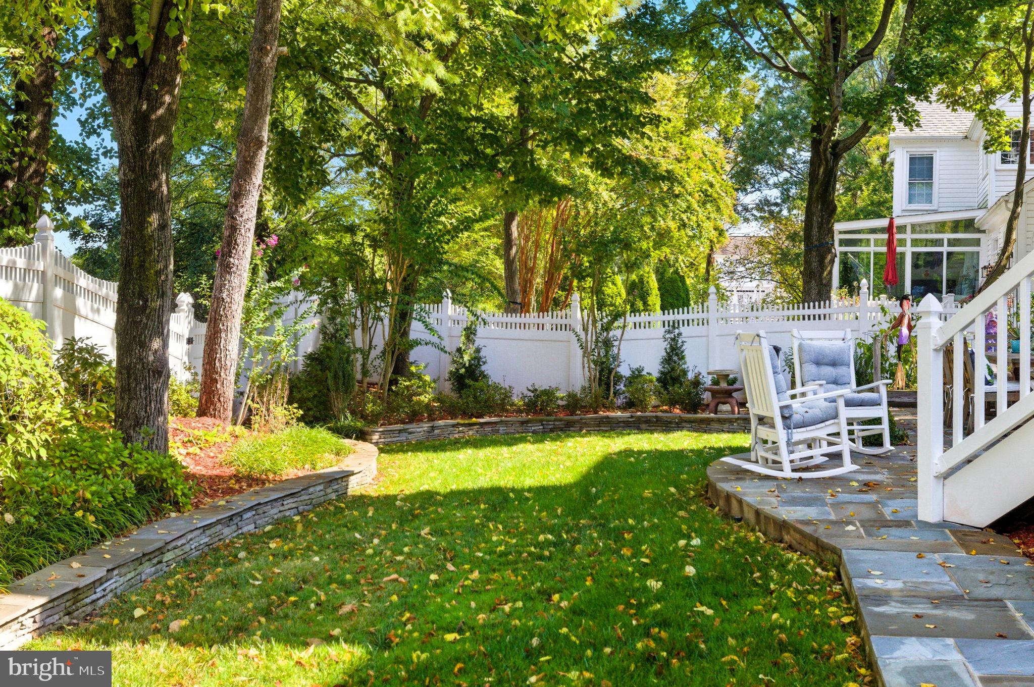 MEADOW HALL - Residential