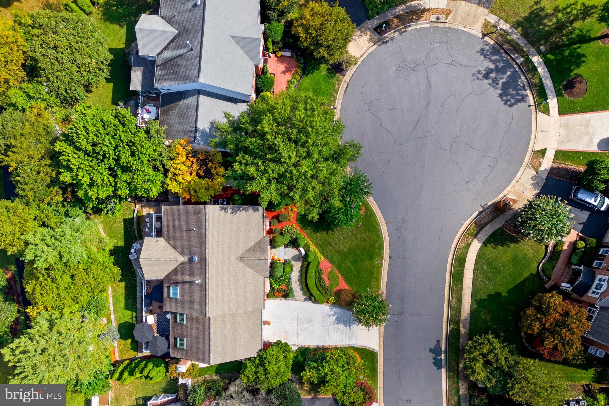 MEADOW HALL - Residential