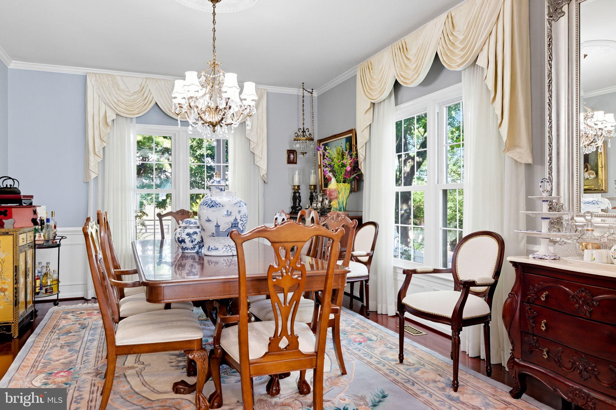 MEADOW HALL - Residential