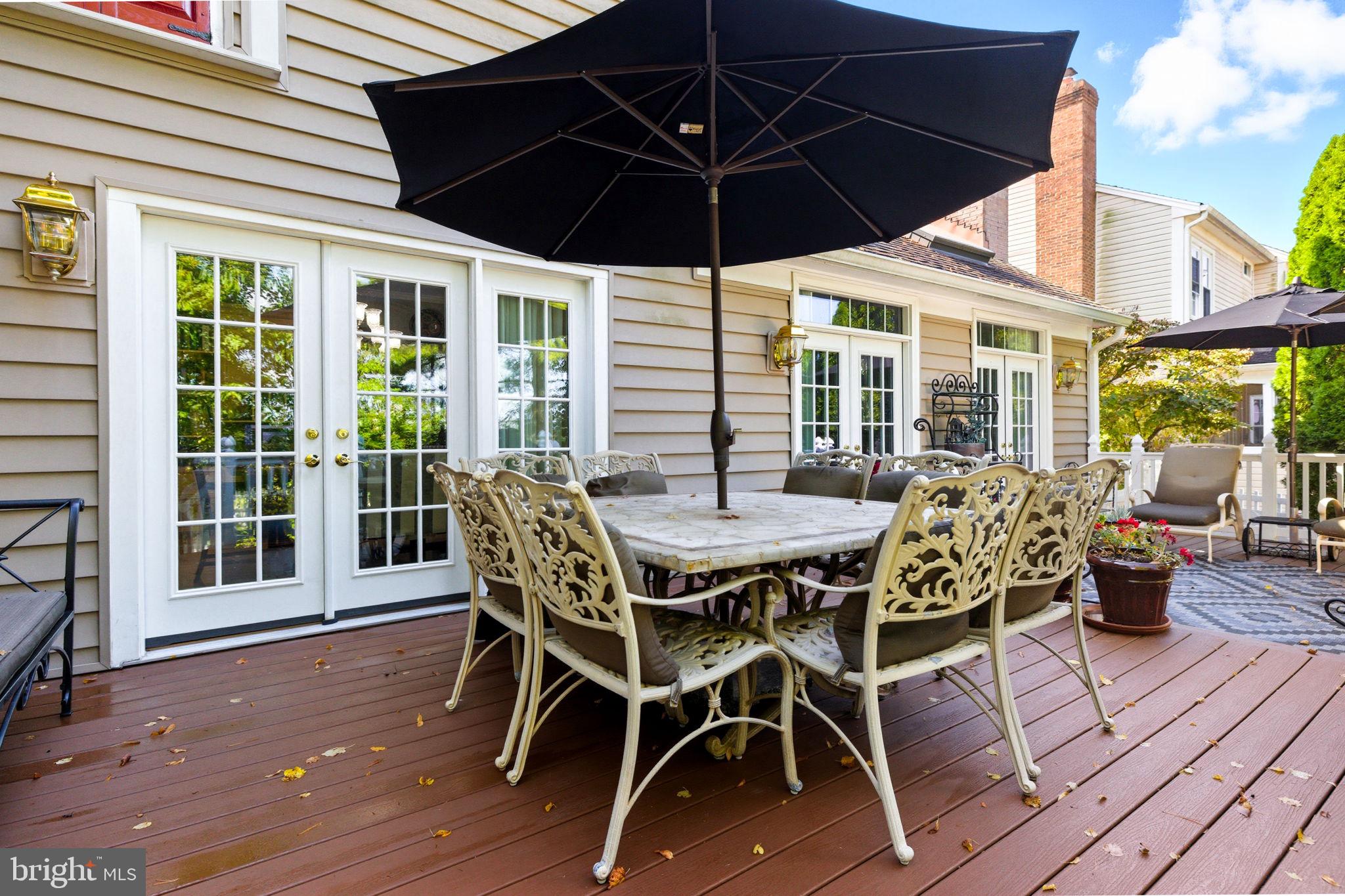 MEADOW HALL - Residential