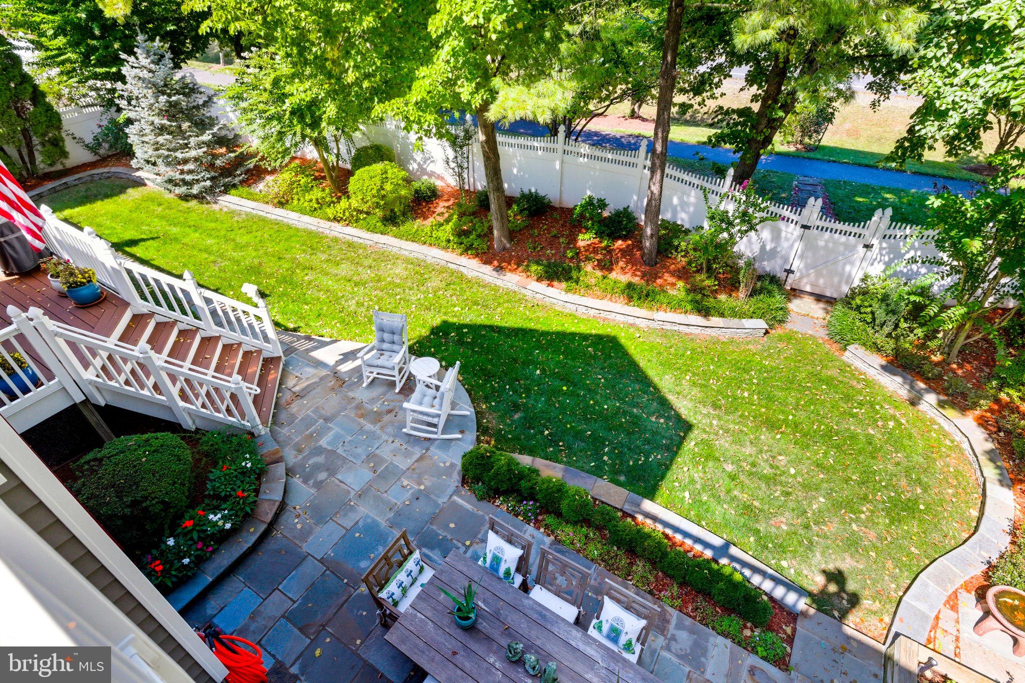 MEADOW HALL - Residential