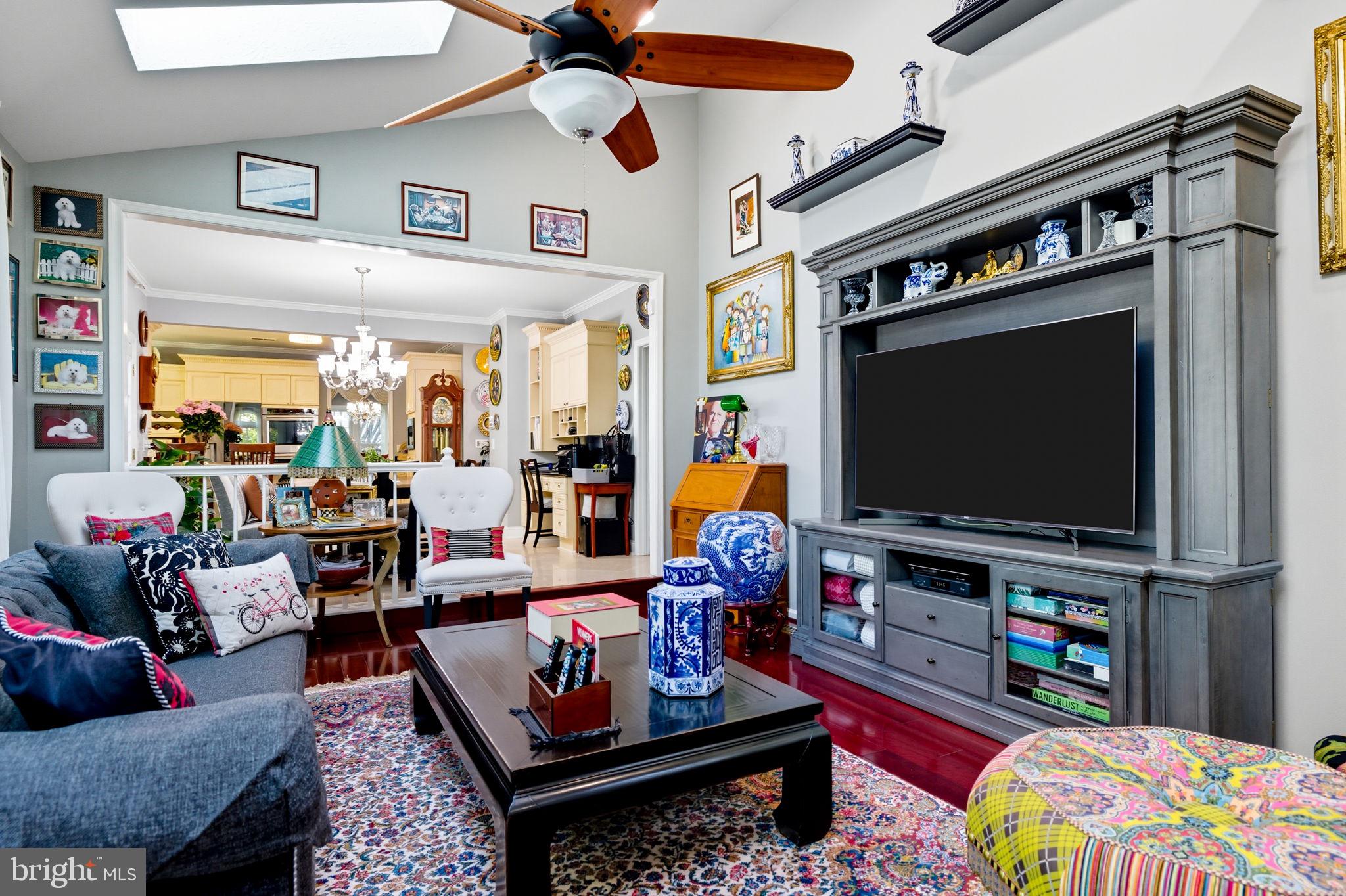 MEADOW HALL - Residential