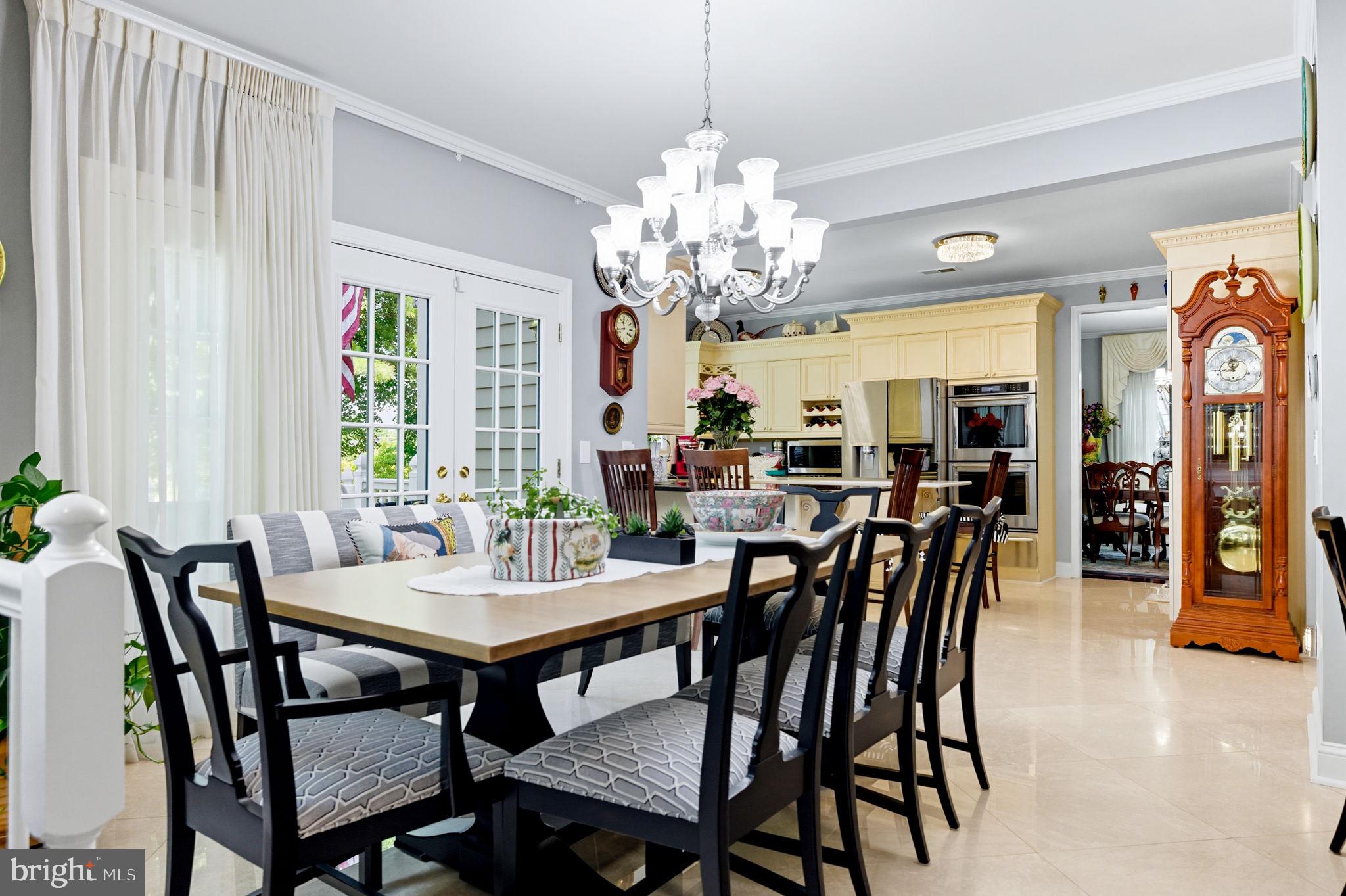 MEADOW HALL - Residential