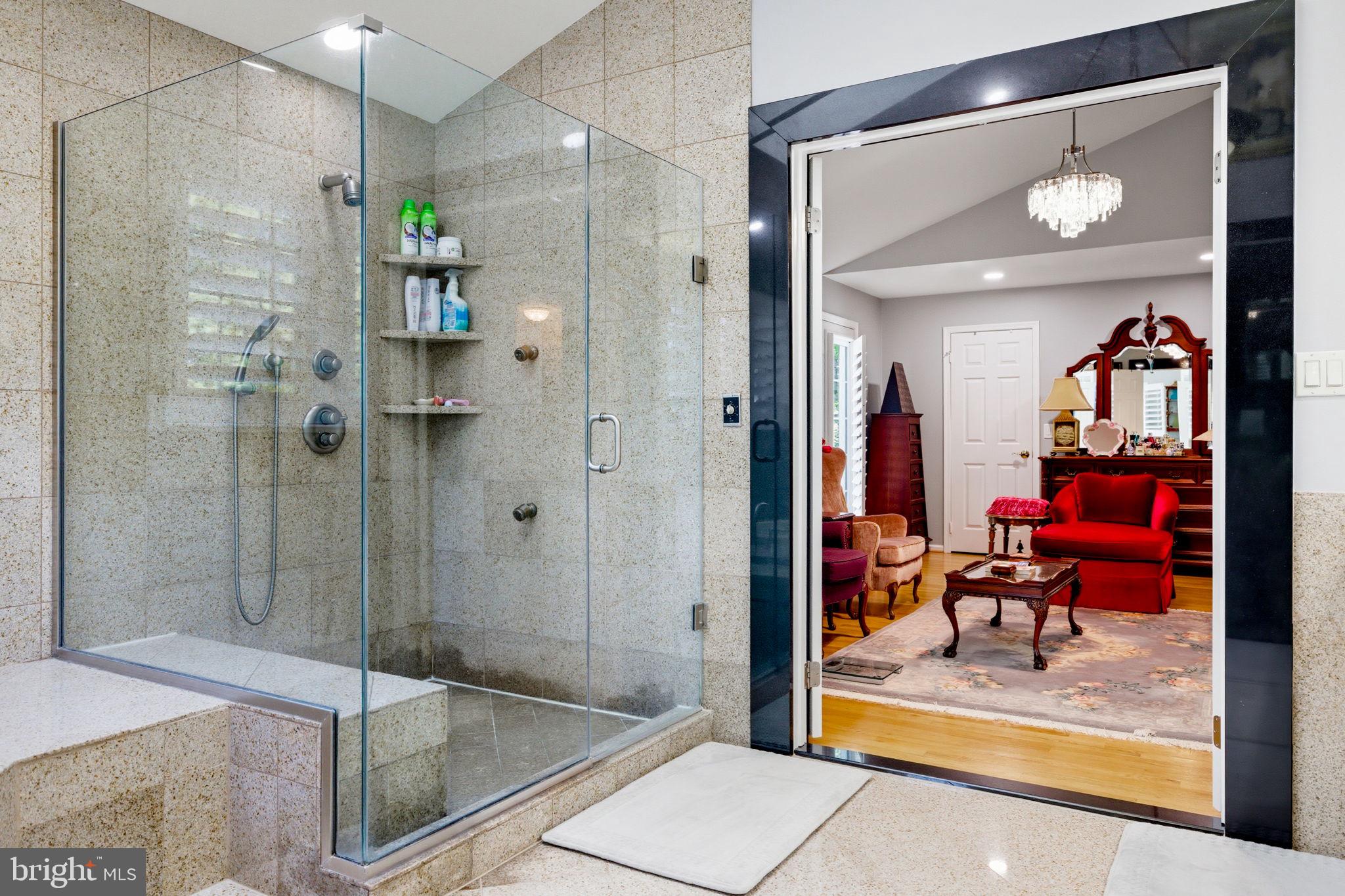 MEADOW HALL - Residential