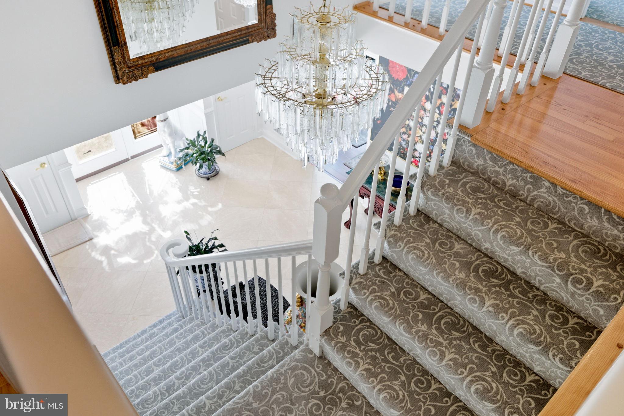 MEADOW HALL - Residential