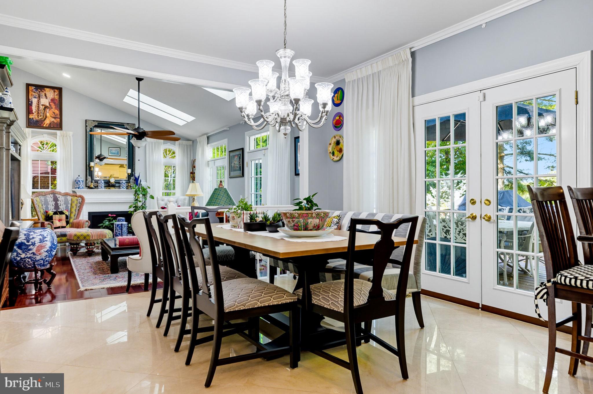 MEADOW HALL - Residential