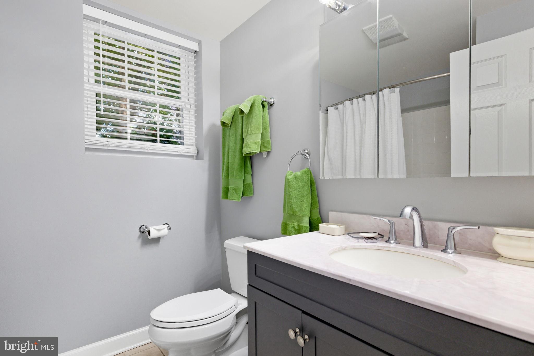 MEADOW HALL - Residential