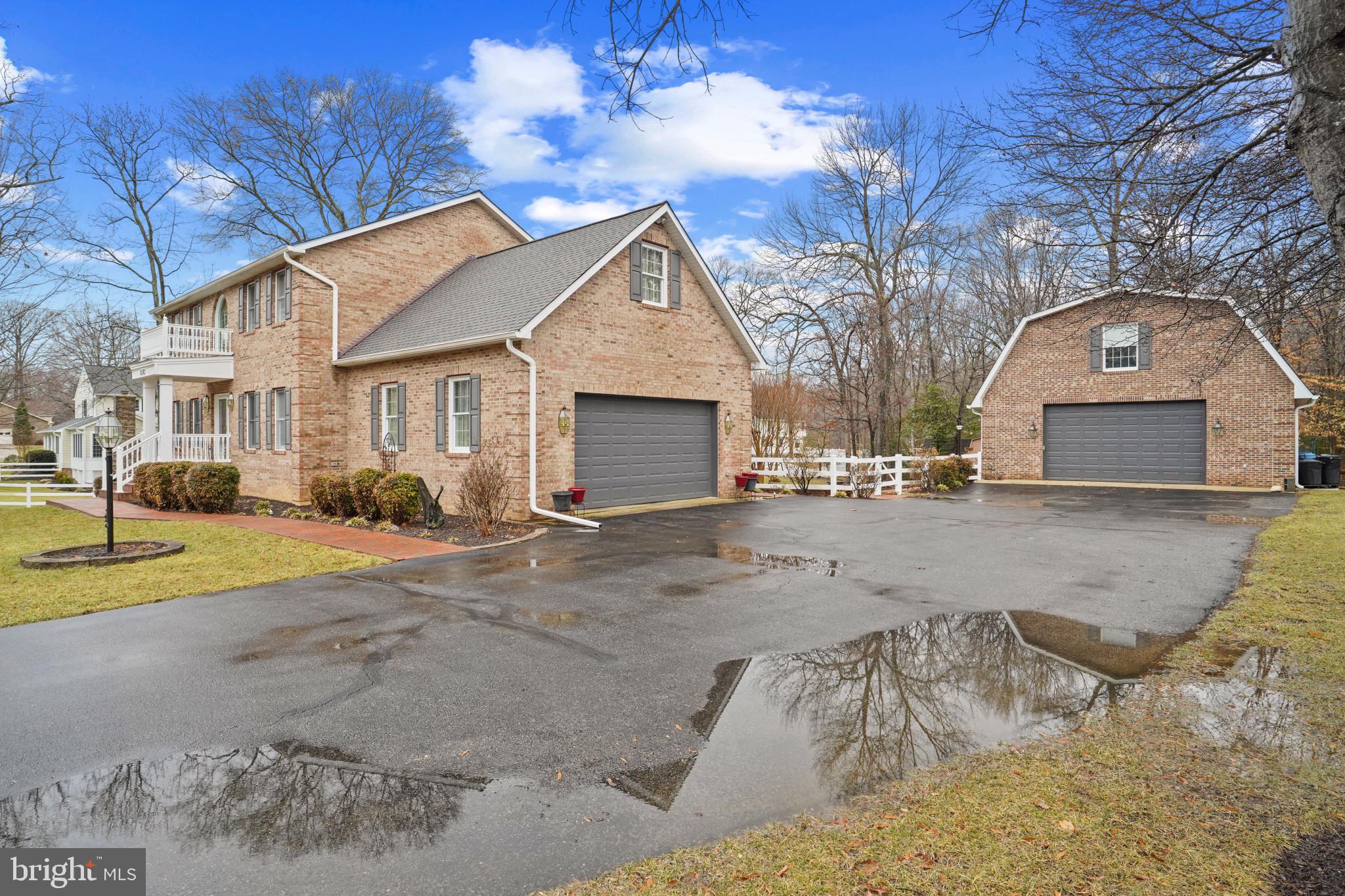 FOXHALL ESTATES - Residential