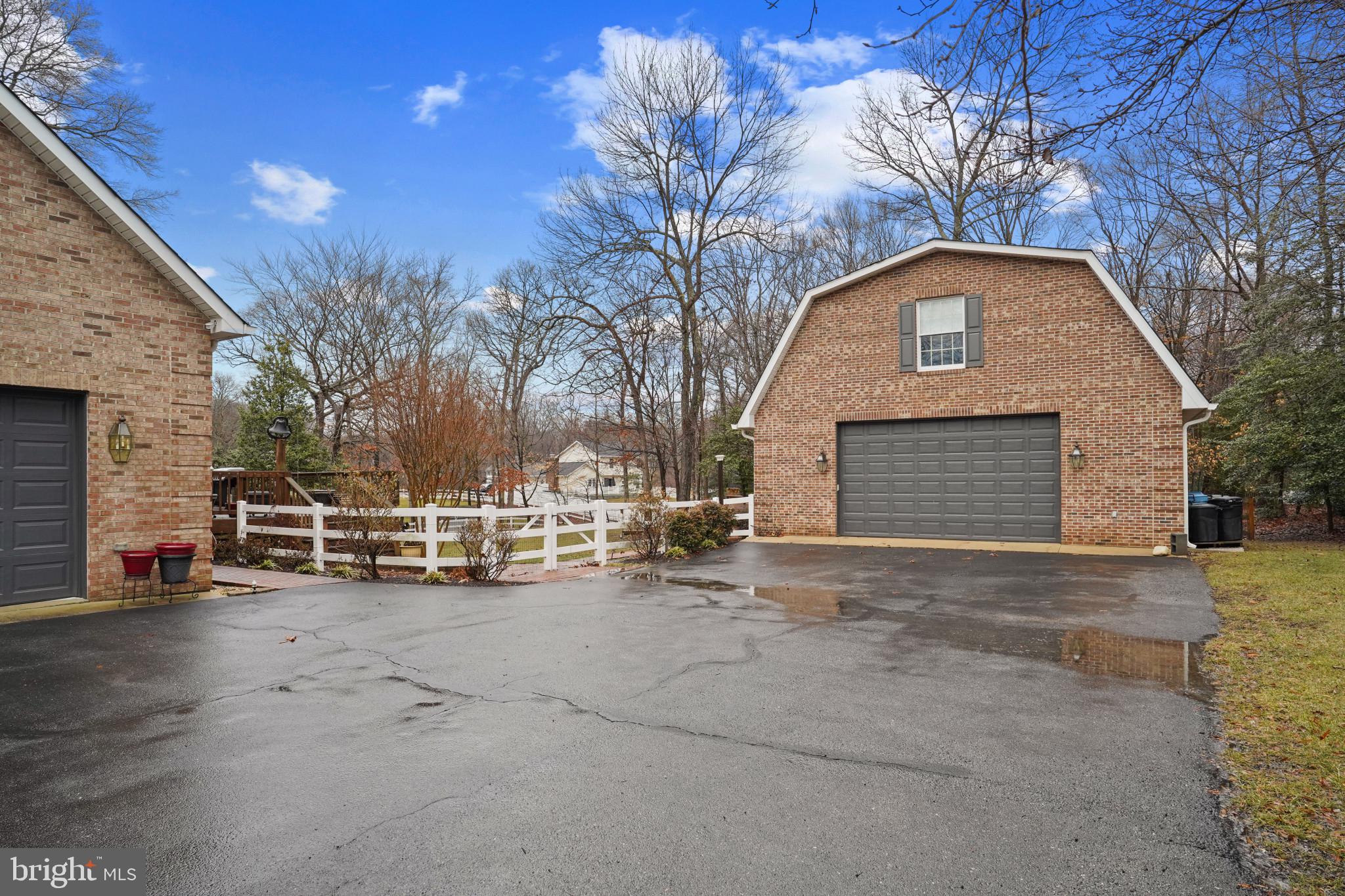 FOXHALL ESTATES - Residential